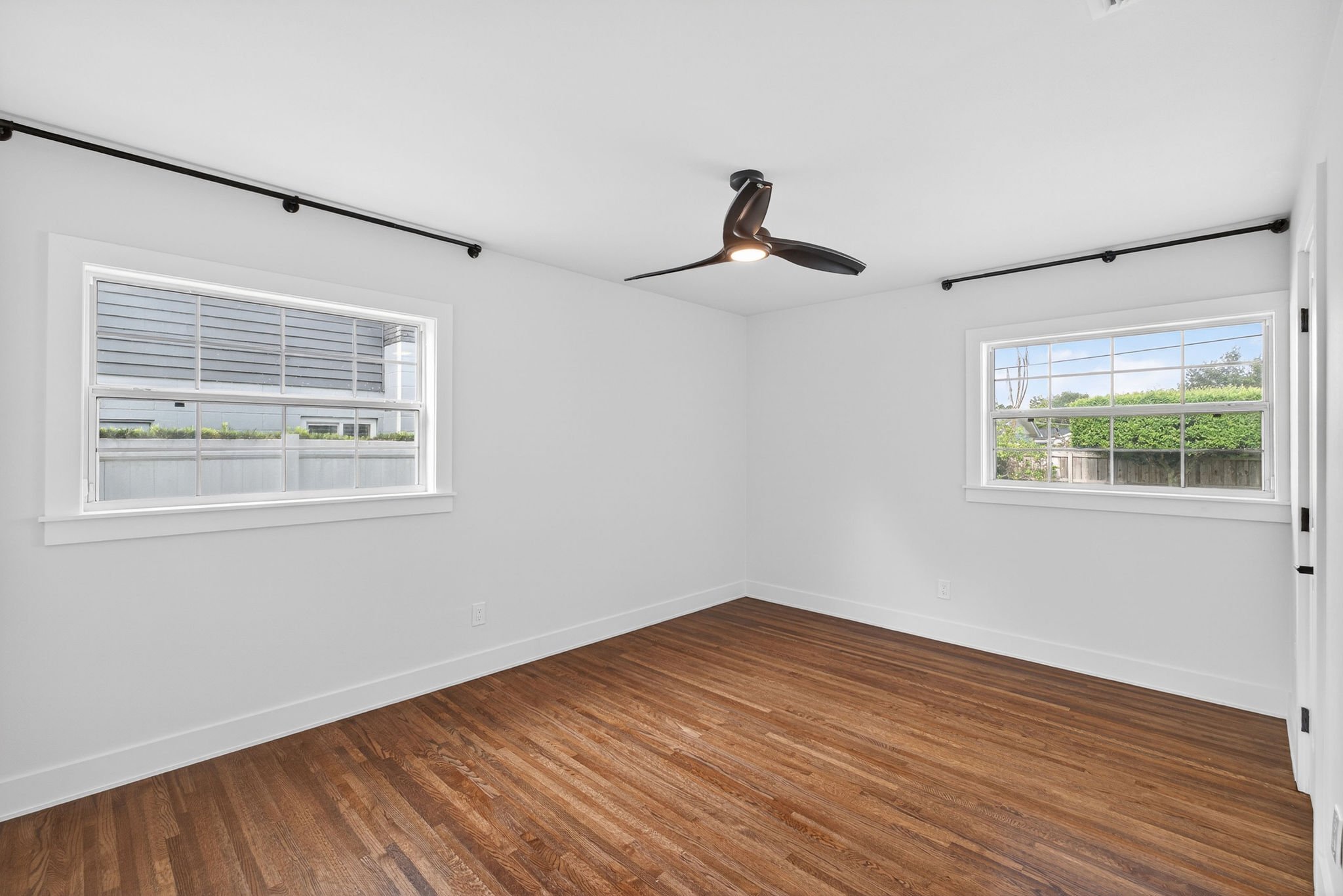 627DunblaneDr-27.jpg