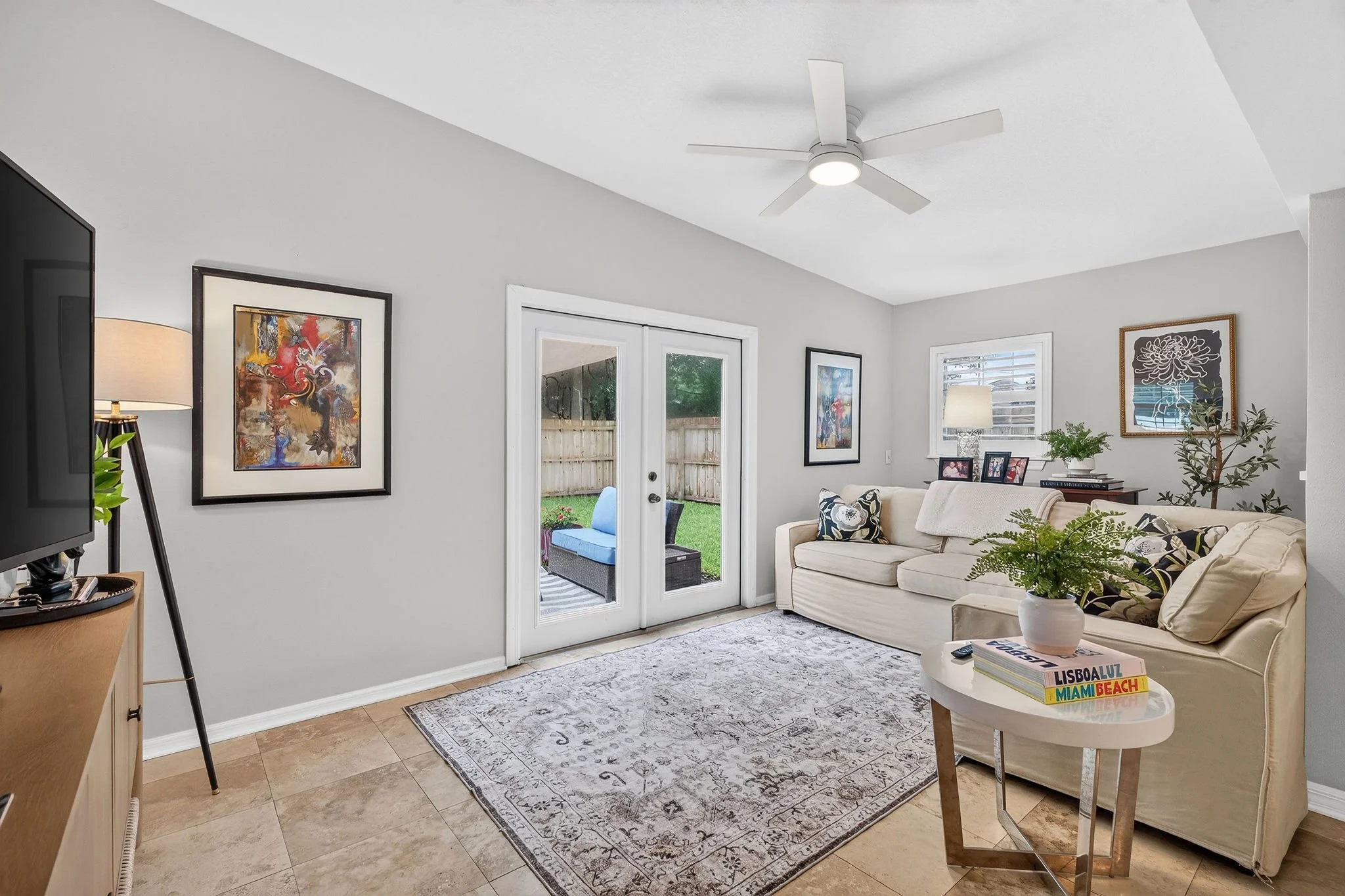 2260 Coldstream 12.jpg