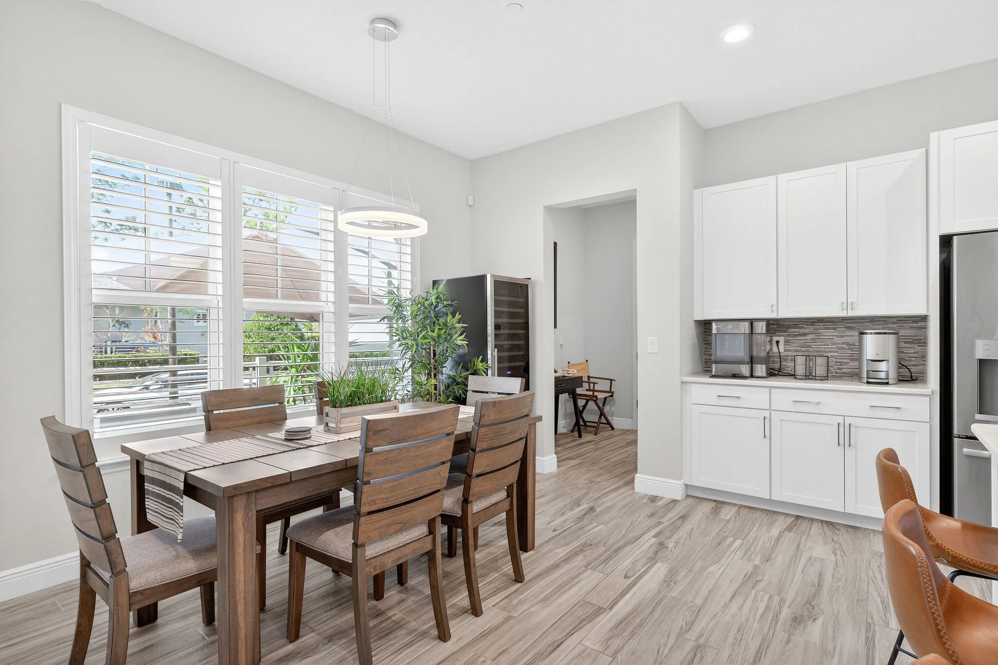 8809 Laureate 11.jpg