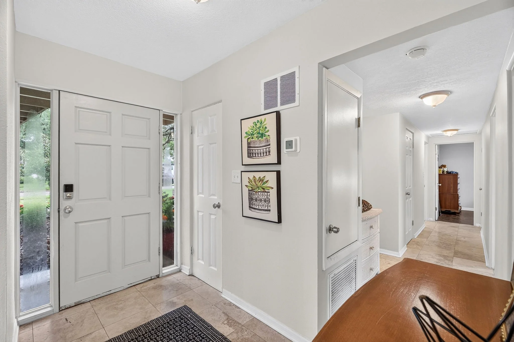 2260 Coldstream 4.jpg