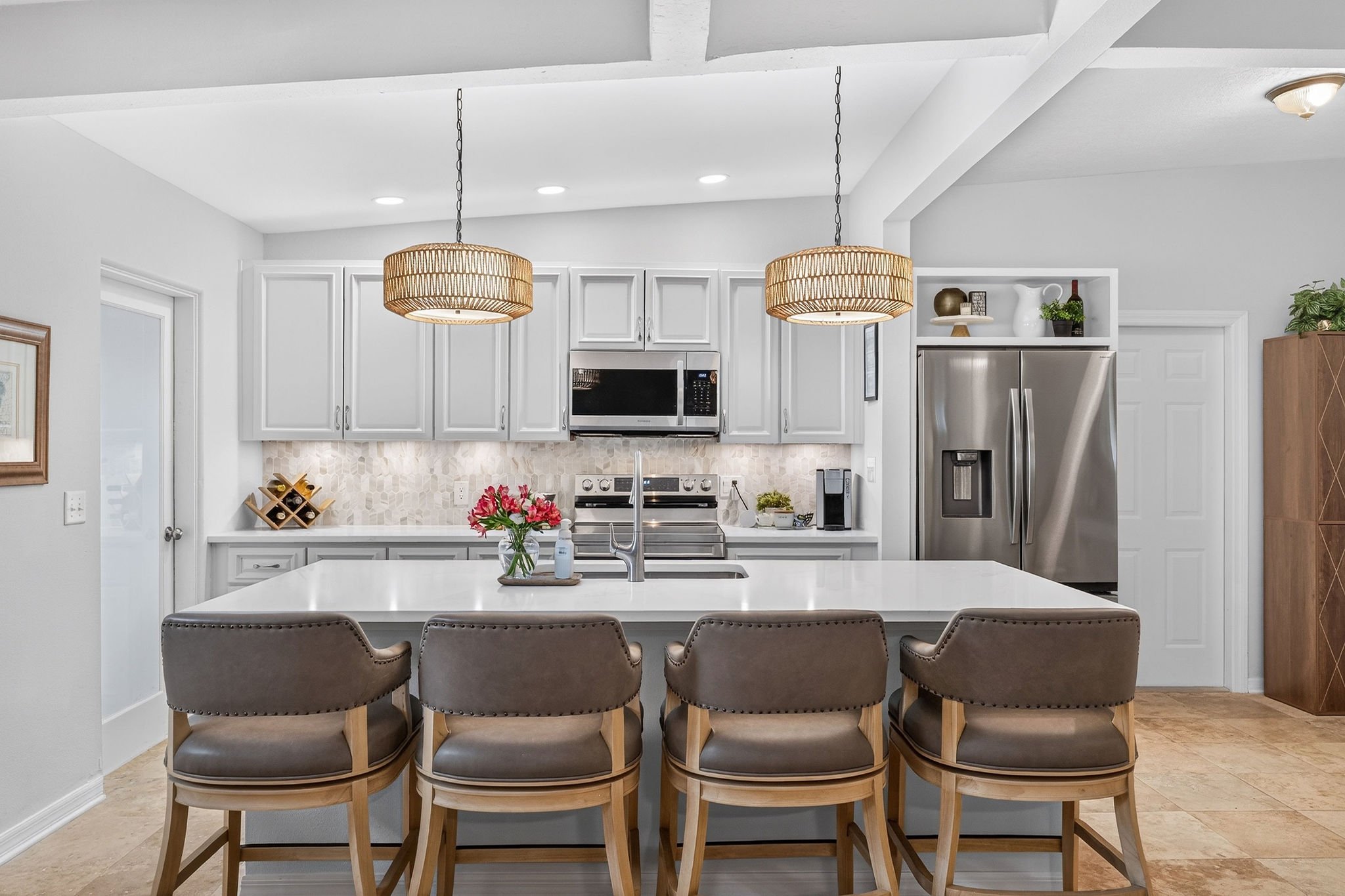 2260 Coldstream 8.jpg