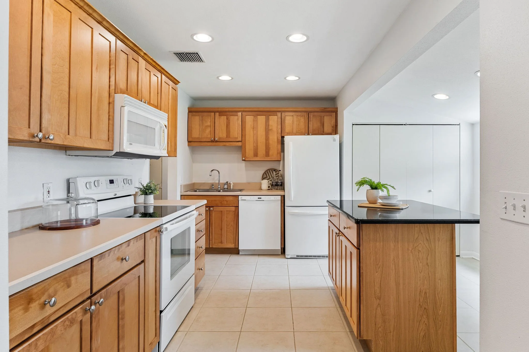 1811 Maplewood 12.jpg