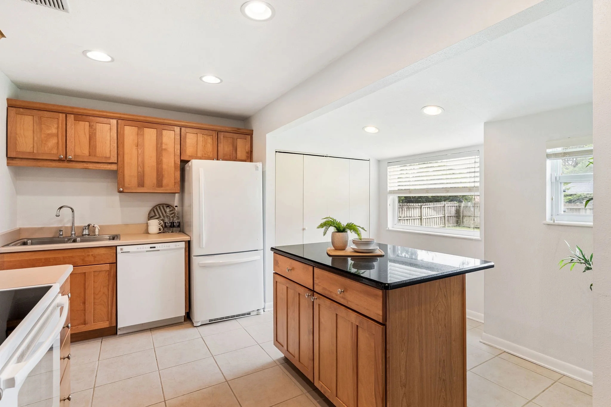 1811 Maplewood 14.jpg