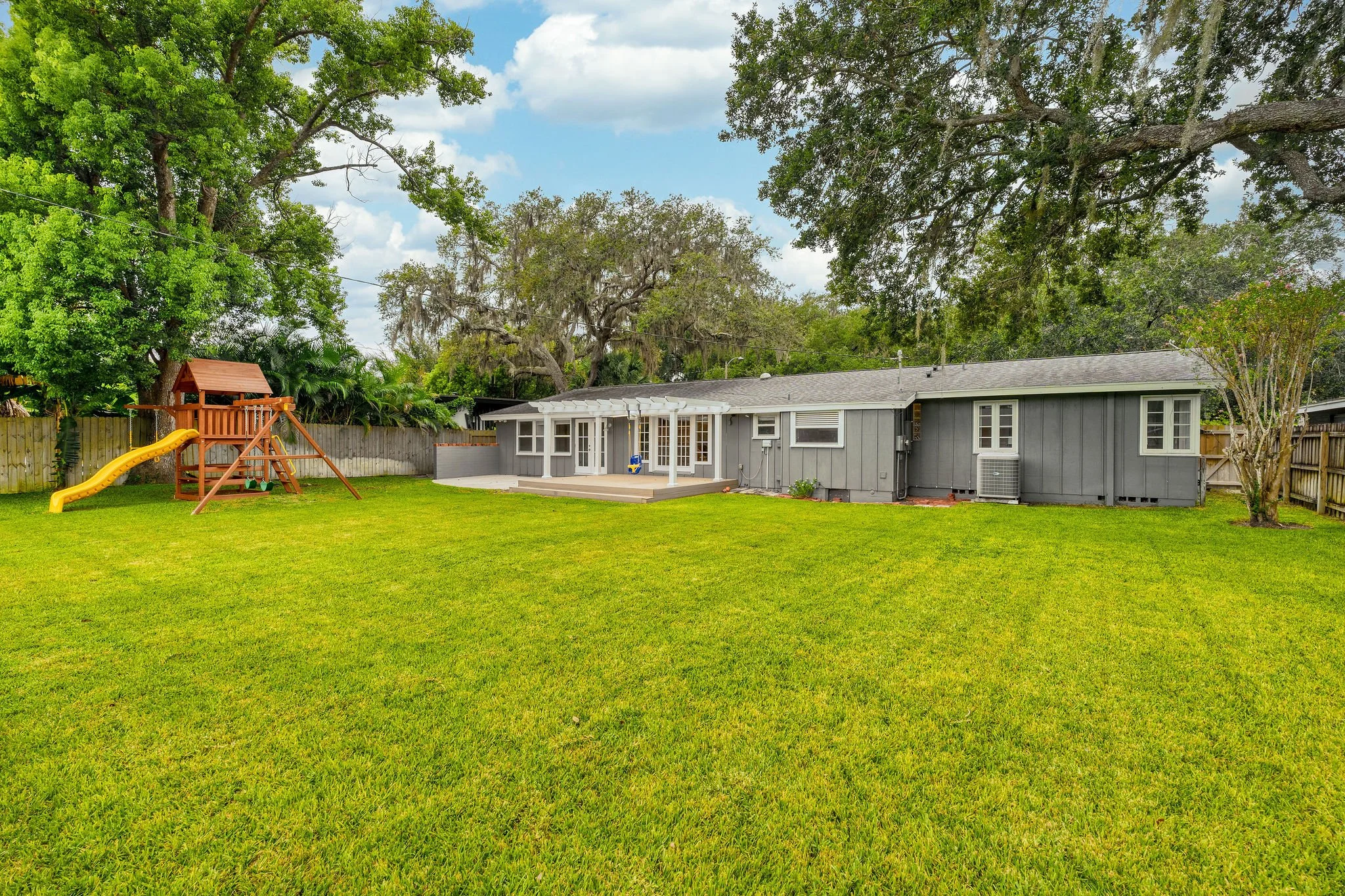 1811 Maplewood 28.jpg