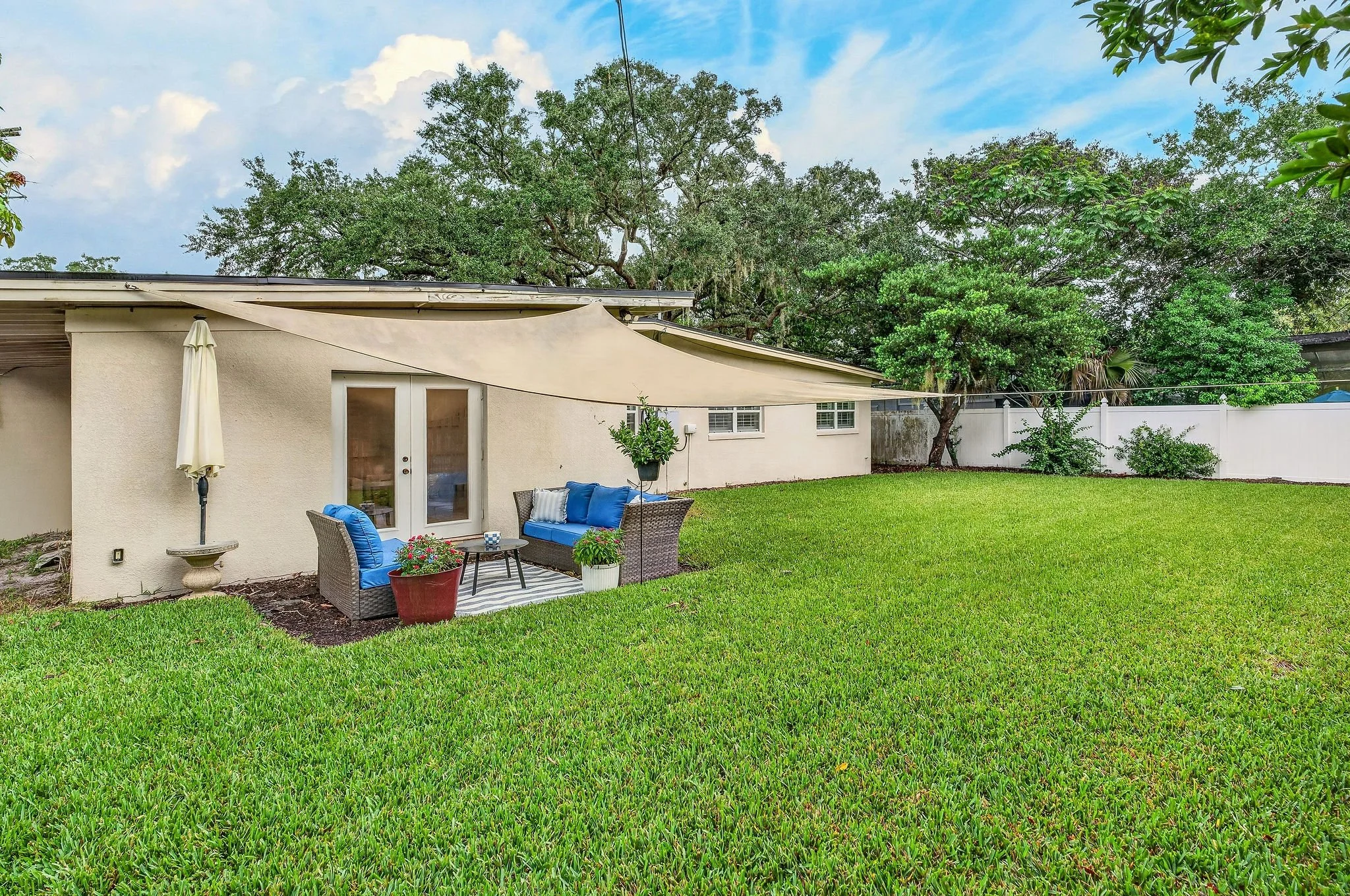 2260 Coldstream 25.jpg
