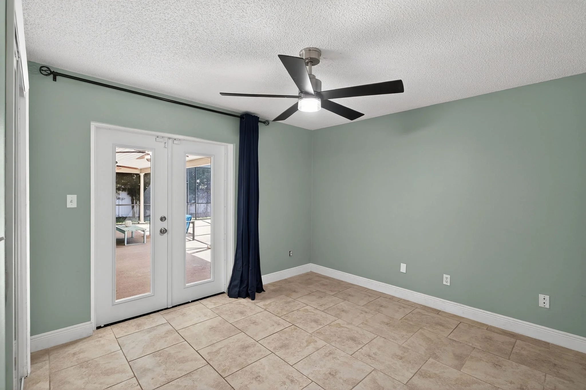 8878 Larwin Lane 29.jpg