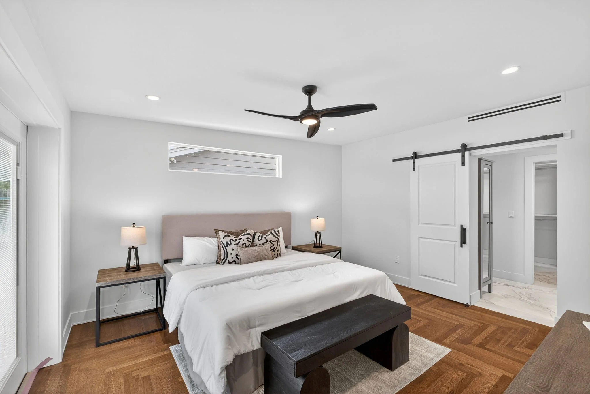 627DunblaneDr-22.jpg
