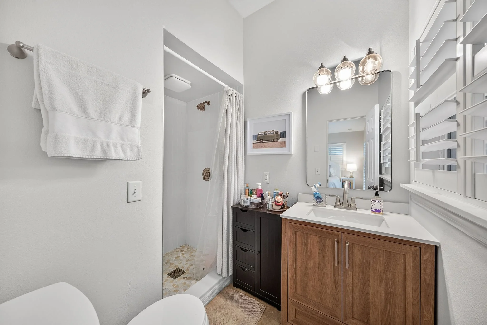 2260 Coldstream 17.jpg