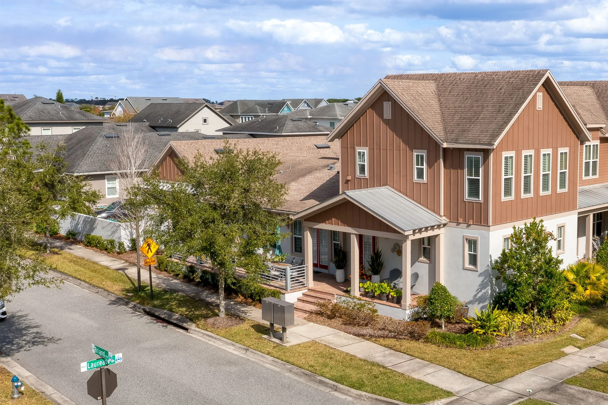 8809 Laureate 35.jpg