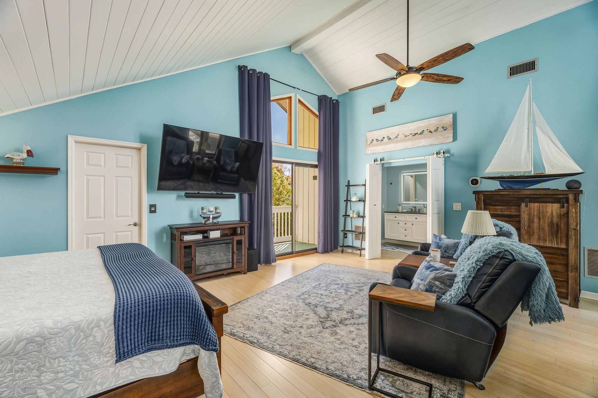 1449 Pelican Bay 19.jpg