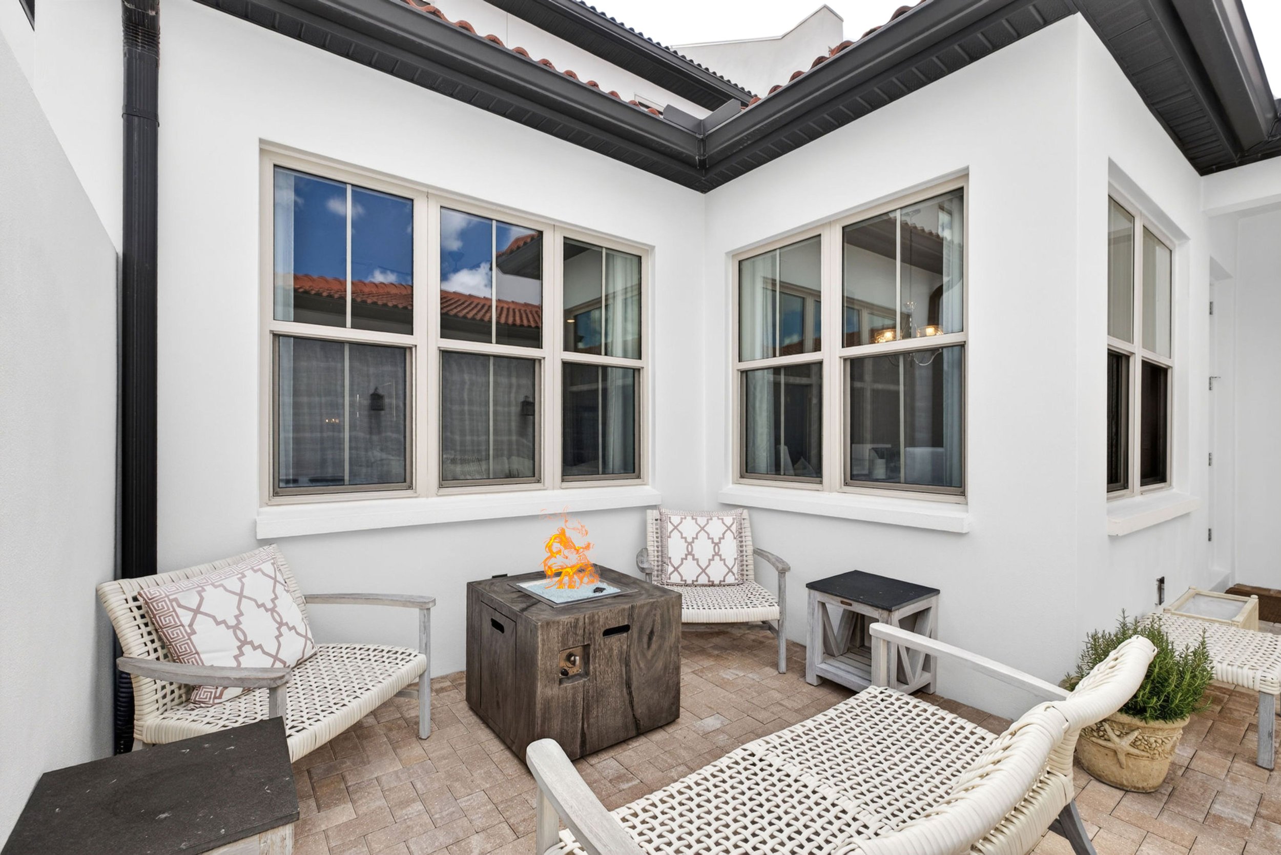 8921FountainPalmAlley-18ca.jpg
