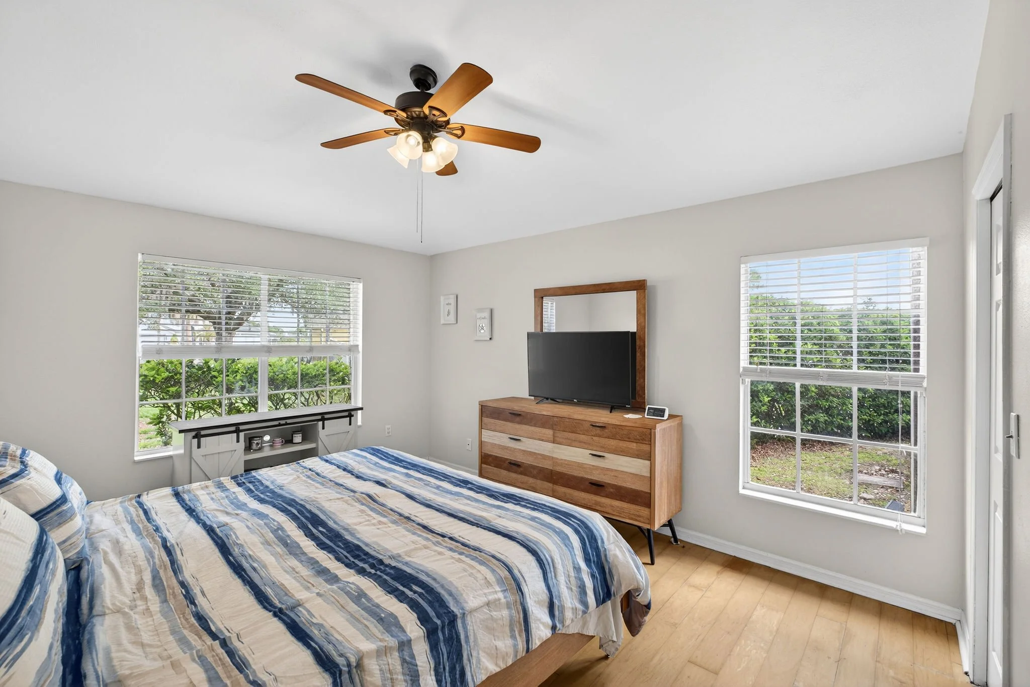 543PineLakeViewDr-21.jpg
