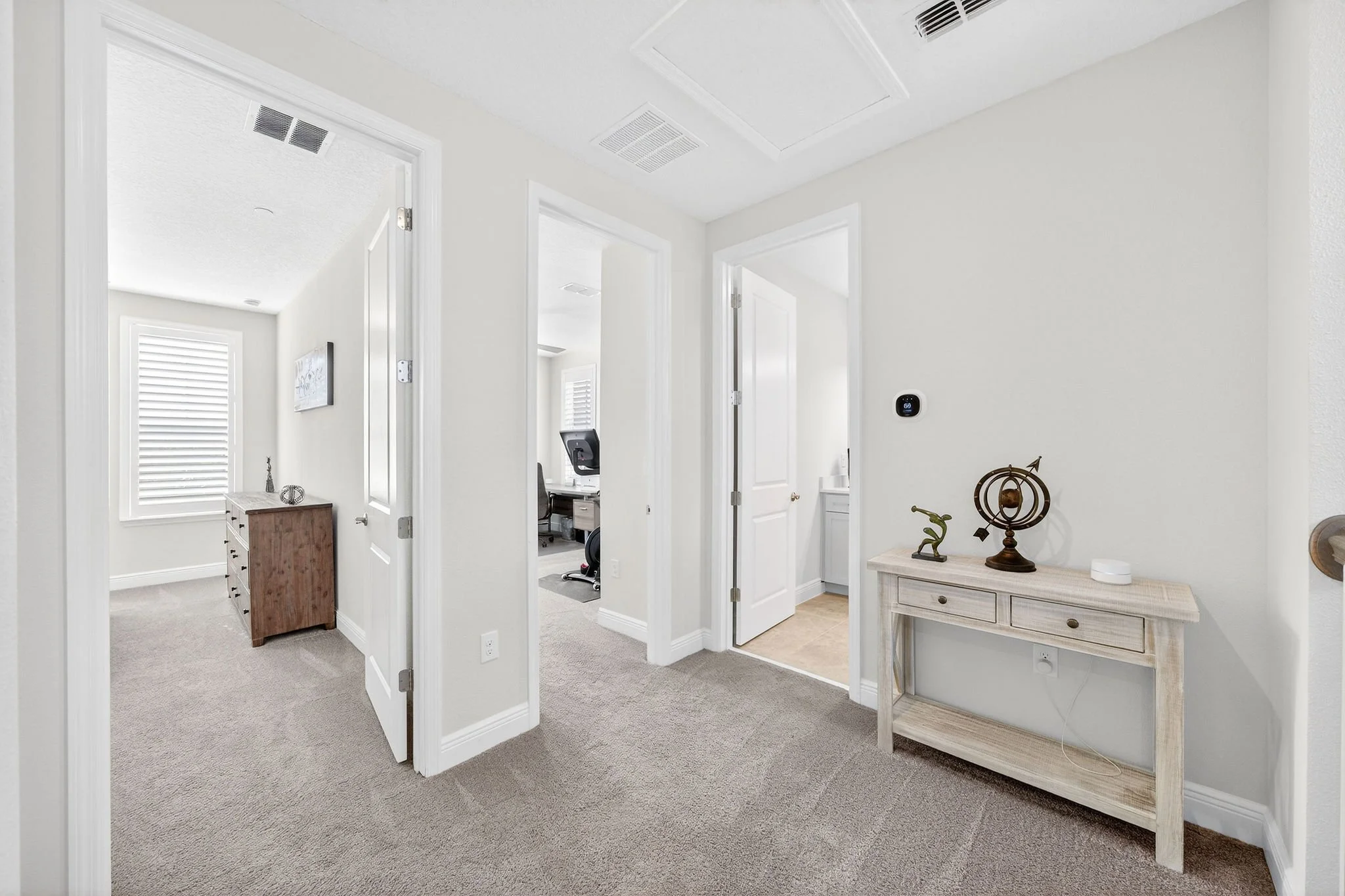 8809 Laureate 23.jpg