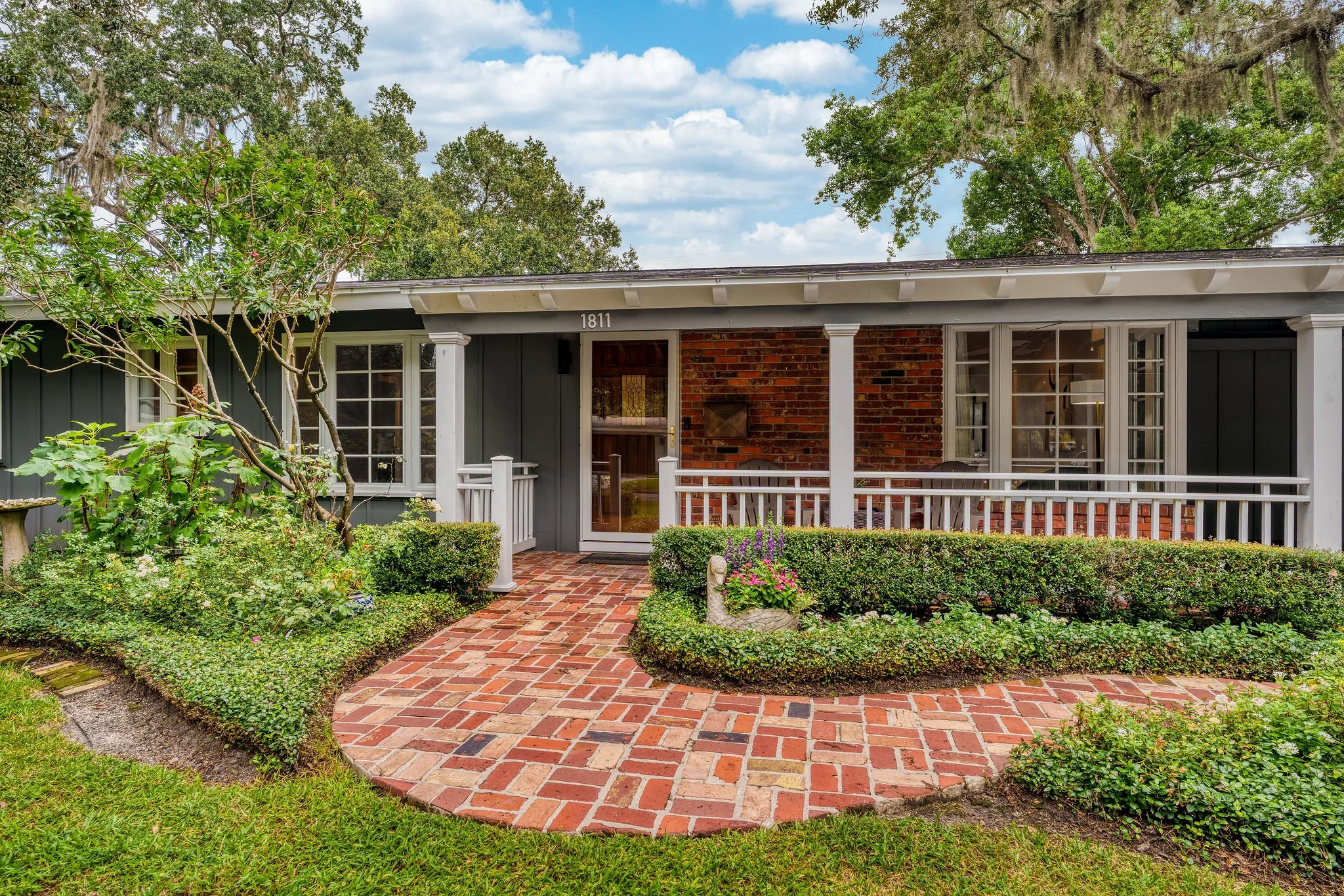 1811 Maplewood 3.jpg