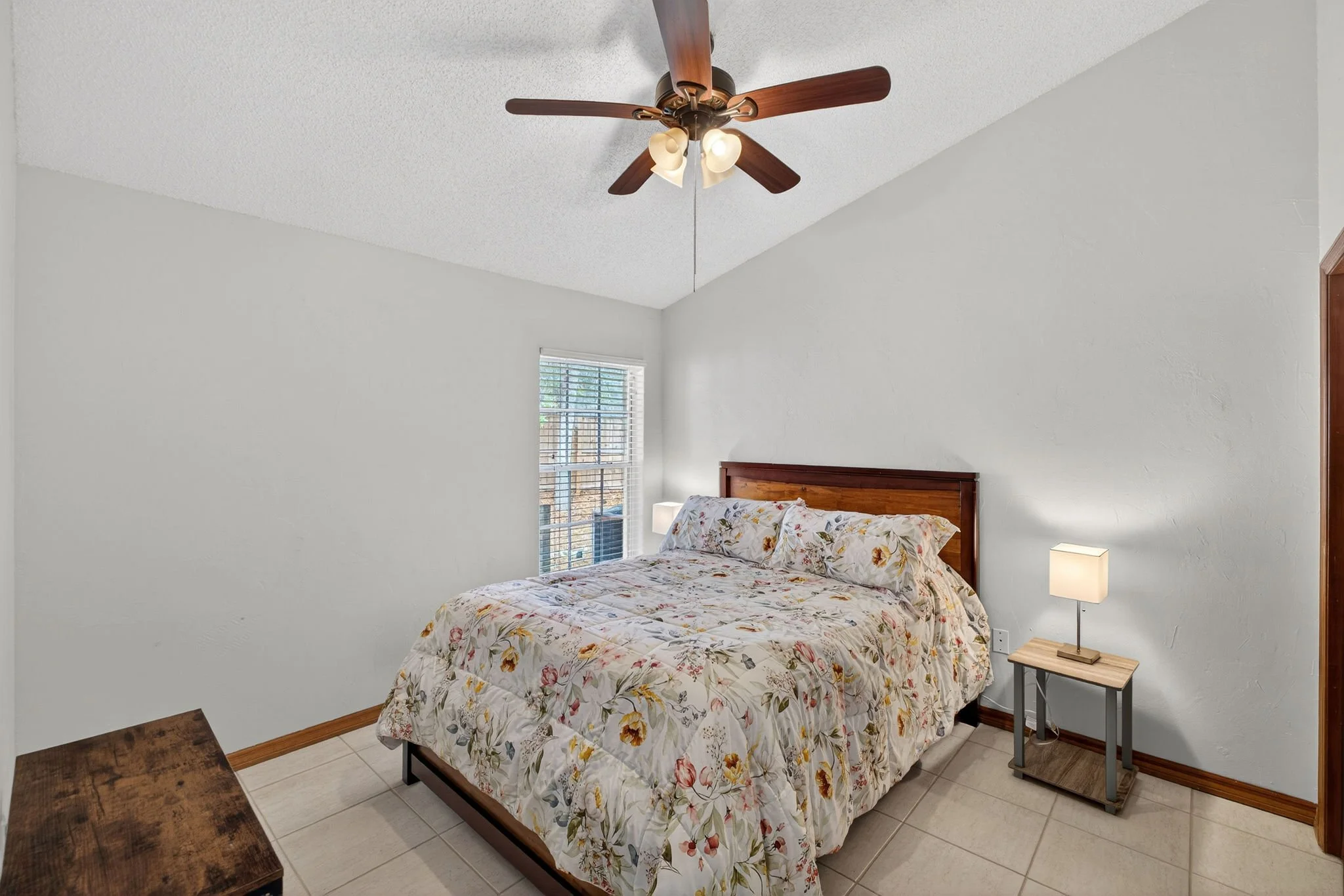 543PineLakeViewDr-28.jpg