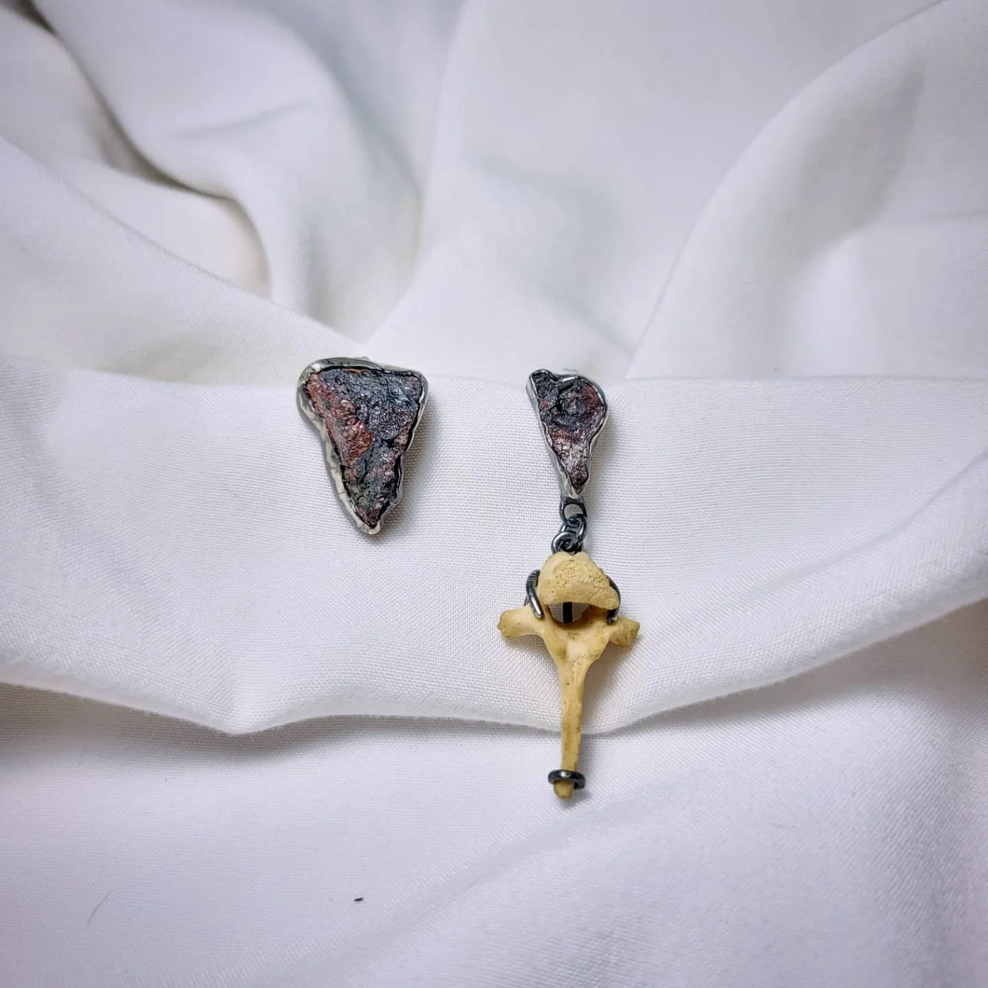 Unknown stone, opossum vertebrae, sterling silver. $160. SOLD