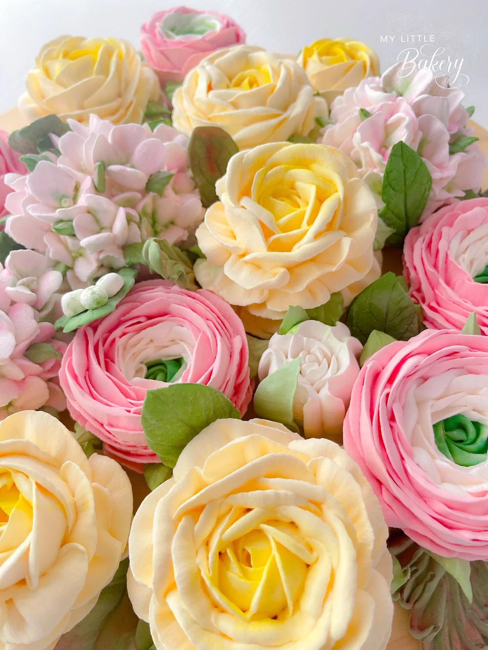 Zephyr Flowers Gift Box — My Little Bakery
