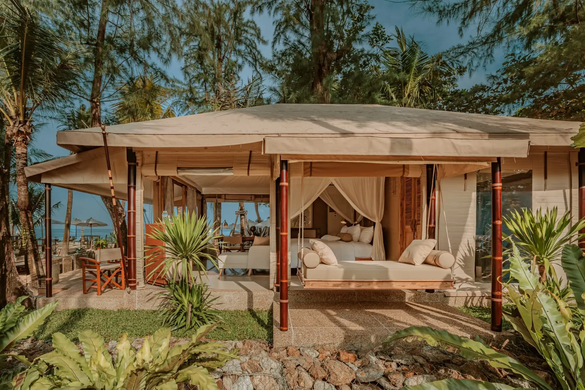 Thailand onder canvas: Een rondreis vol contrasten, comfort en pure natuur