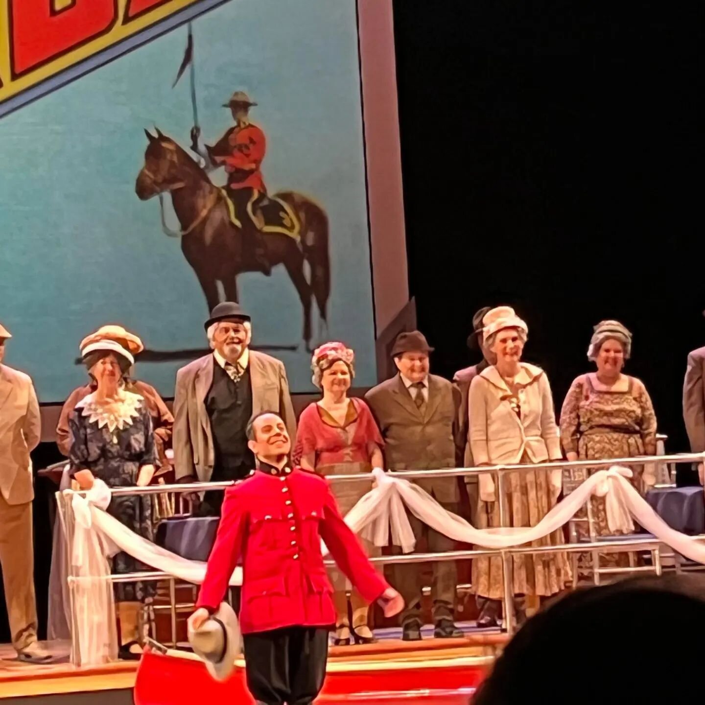 As I board my flight back home, I am thinking back on the month I've spent in Winnipeg - working on a production that was profoundly inspiring, challenging in all the right ways, and simply put: fun. 
I am so thankful to Larry Desrochers and @manitob
