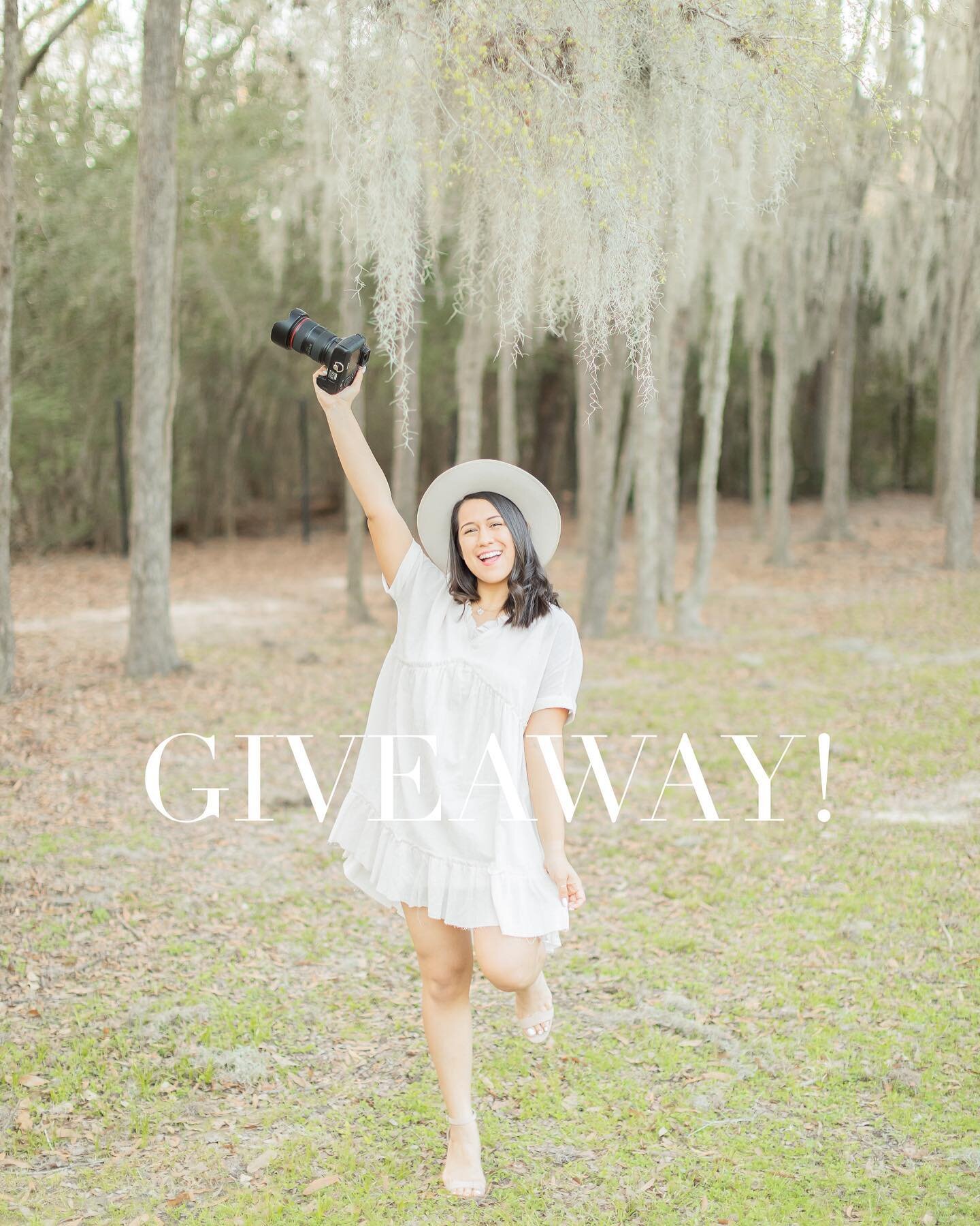 Breanna Lauren Photography is celebrating my one year anniversary, that means it&rsquo;s GIVEAWAY time!! 📣⁣
⁣
I will be giving away a free full session with me &amp; the winner will gift a photo session to a friend! (Two is better than one 😉)⁣
⁣
Ho