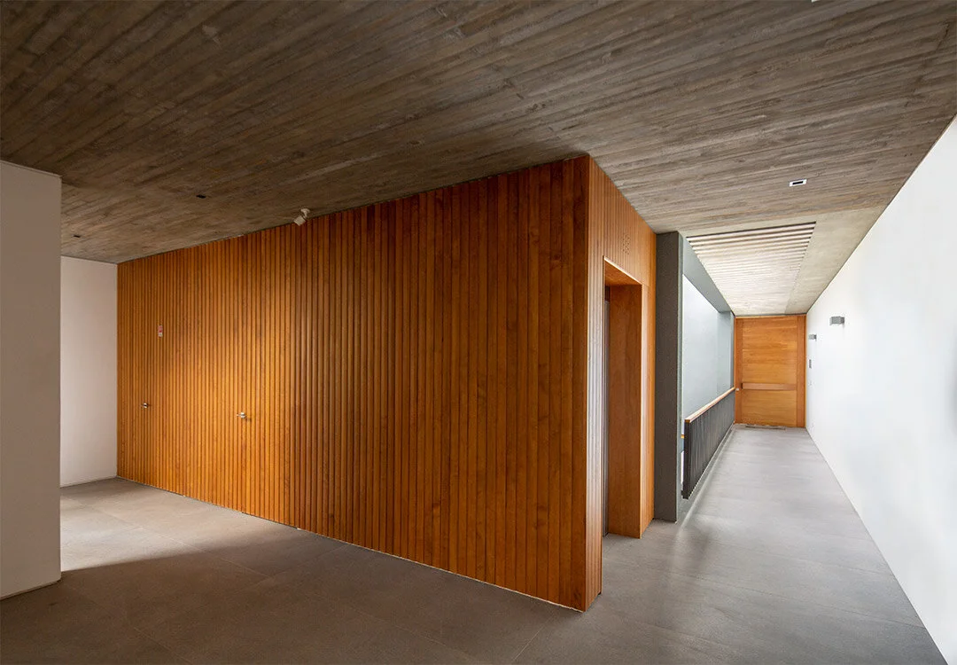 La Fuente 909 - horizontal (1).jpg