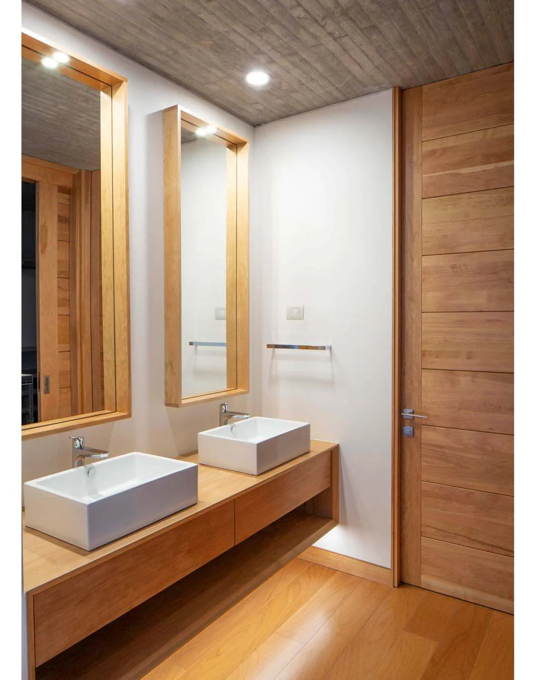 La Fuente 909 - horizontal (4).jpg