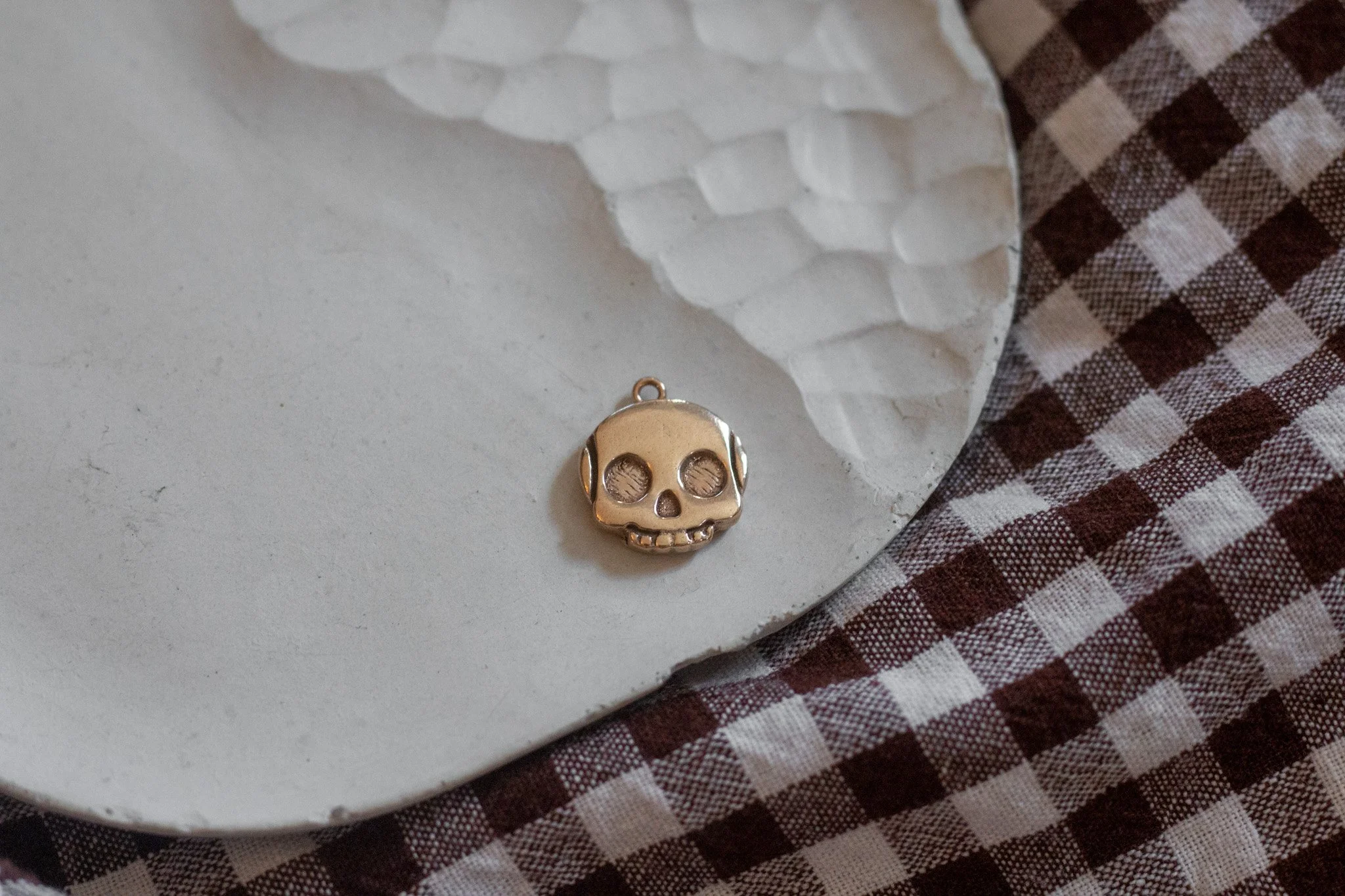 Bronze Collection: Spooky Scary Skeleton