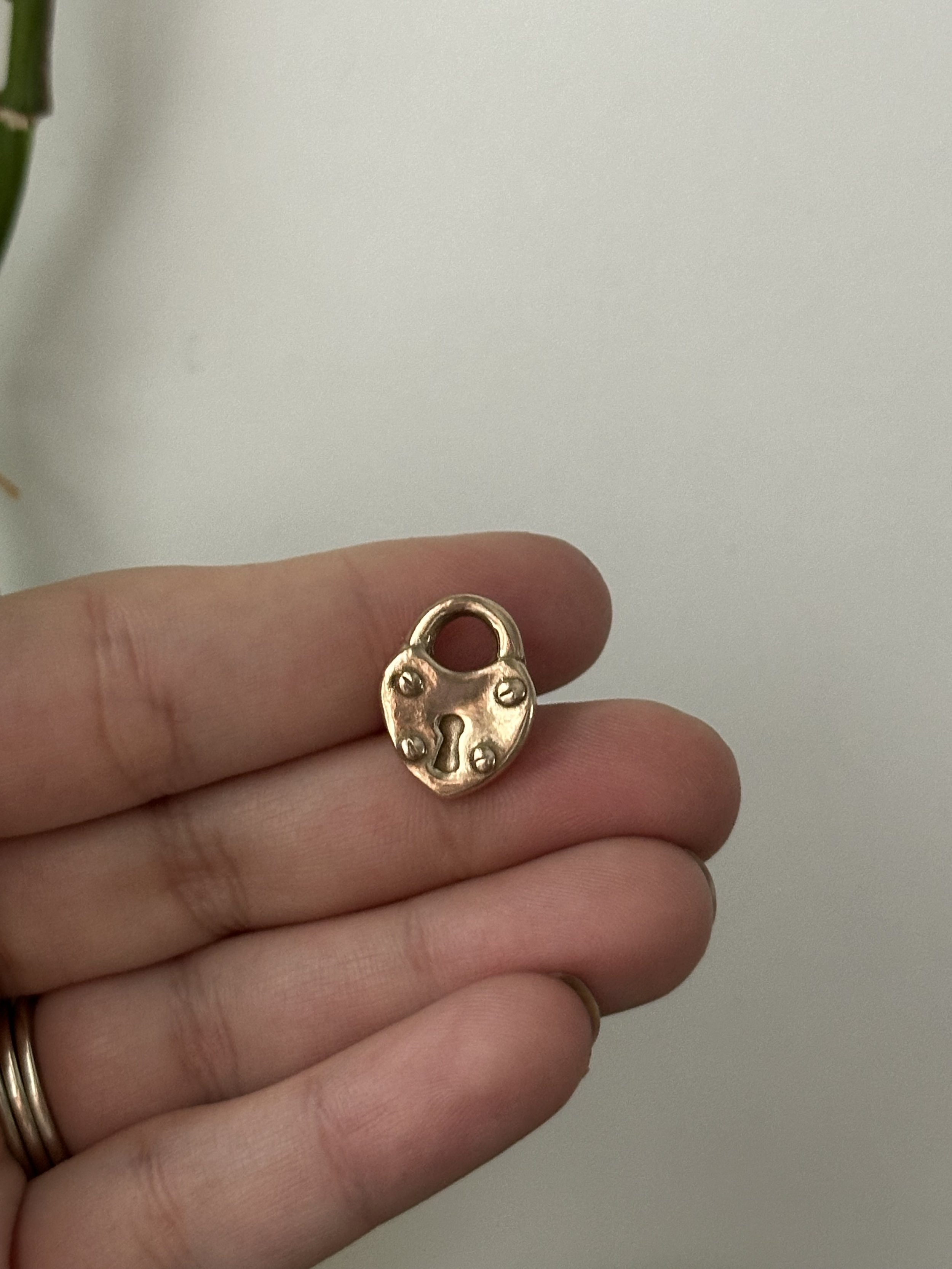 JJ :: heart lock charm