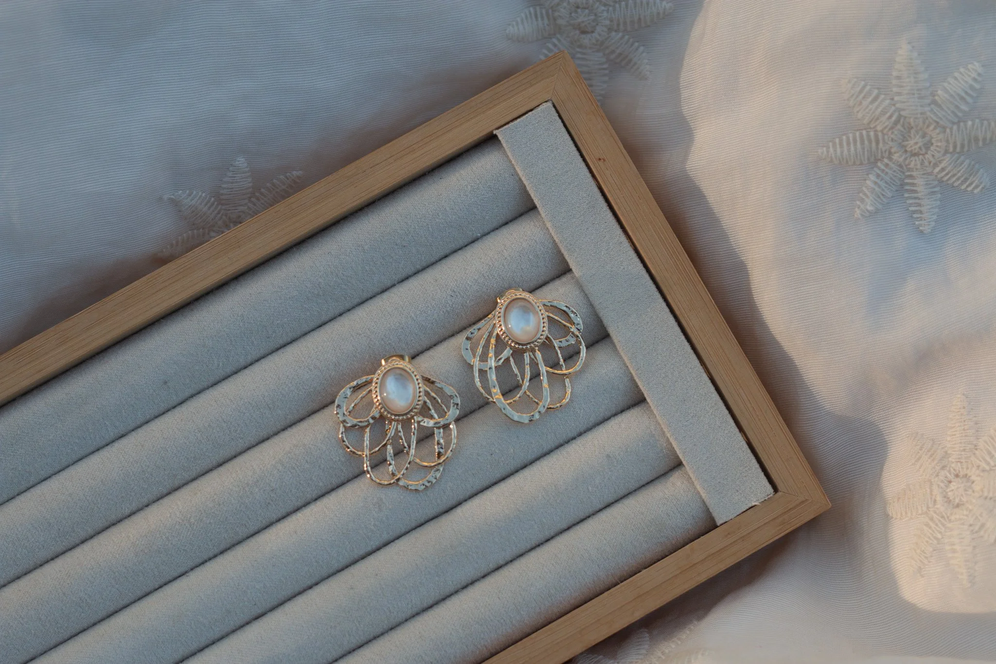 Pearl Light