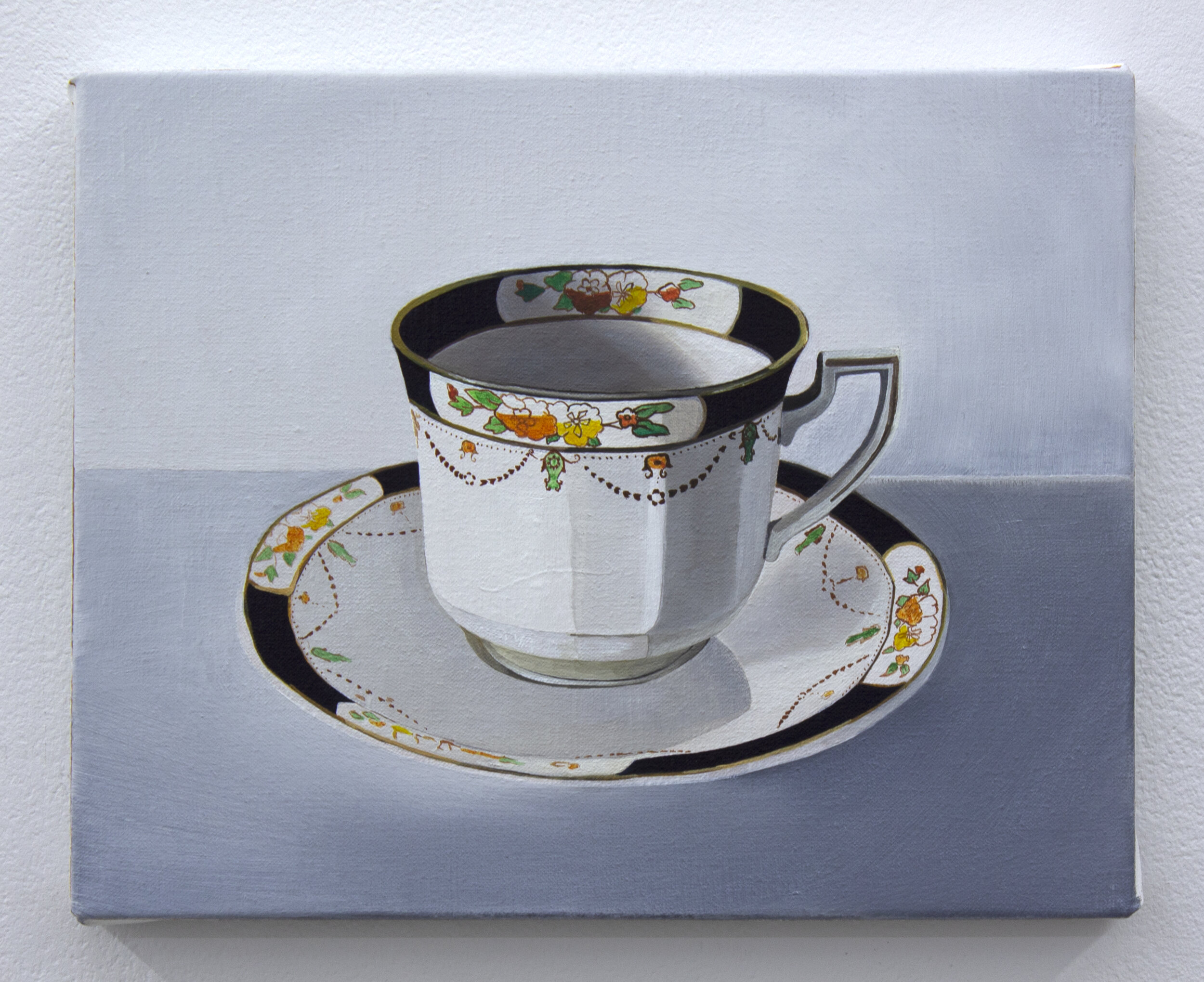  Teacup and saucer (2018)   Oil on linen  20 x 25cm  Private Collection 