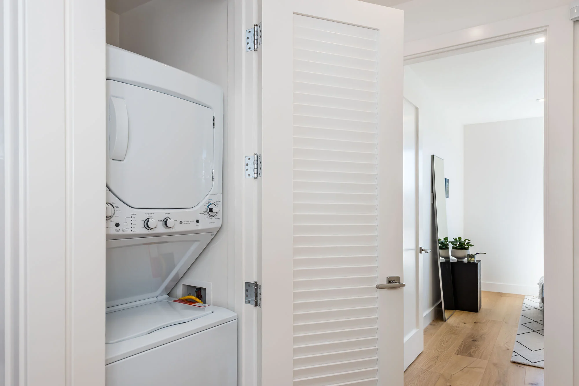 Laundry  In-unit washer & dryer.