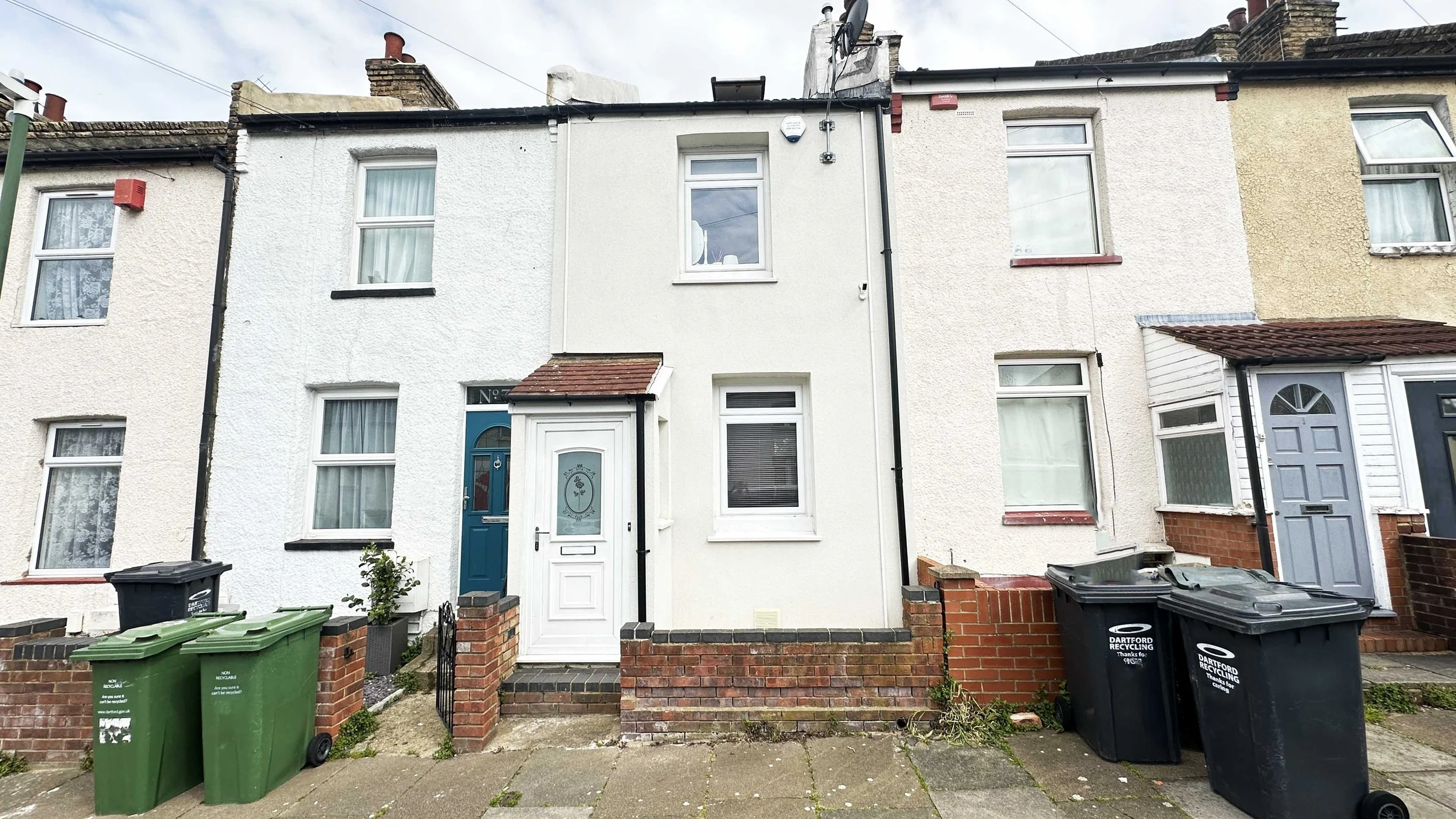 Howard Road, Dartford, Kent OFFERS OVER £350,000 — Gary the Estate Agent