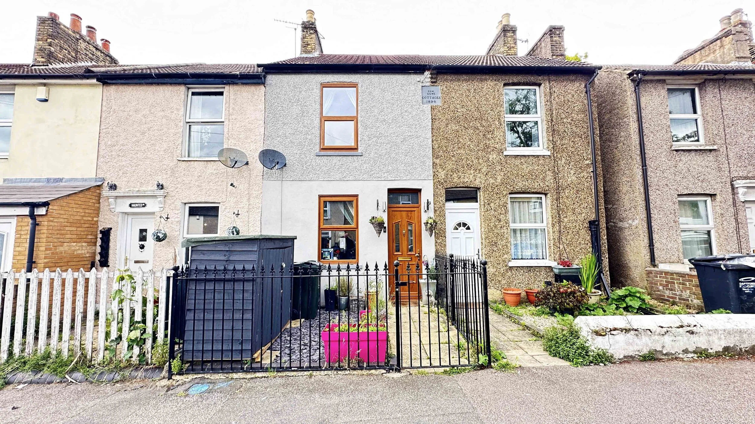 Colney Road, Dartford, Kent (OFFERS OVER) £340,000 — Gary the Estate