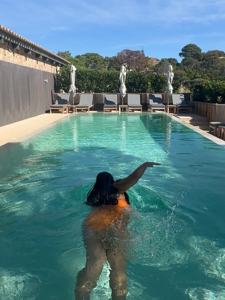 Tara Matthews at Casadelmar La Plage 🌴✨

Across the bay from Porto-Vecchio, on soft white sand and facing the turquoise Mediterranean, we discovered our new home inside the boutique at Casadelmar La Plage &mdash; the sister hotel of the legendary @c