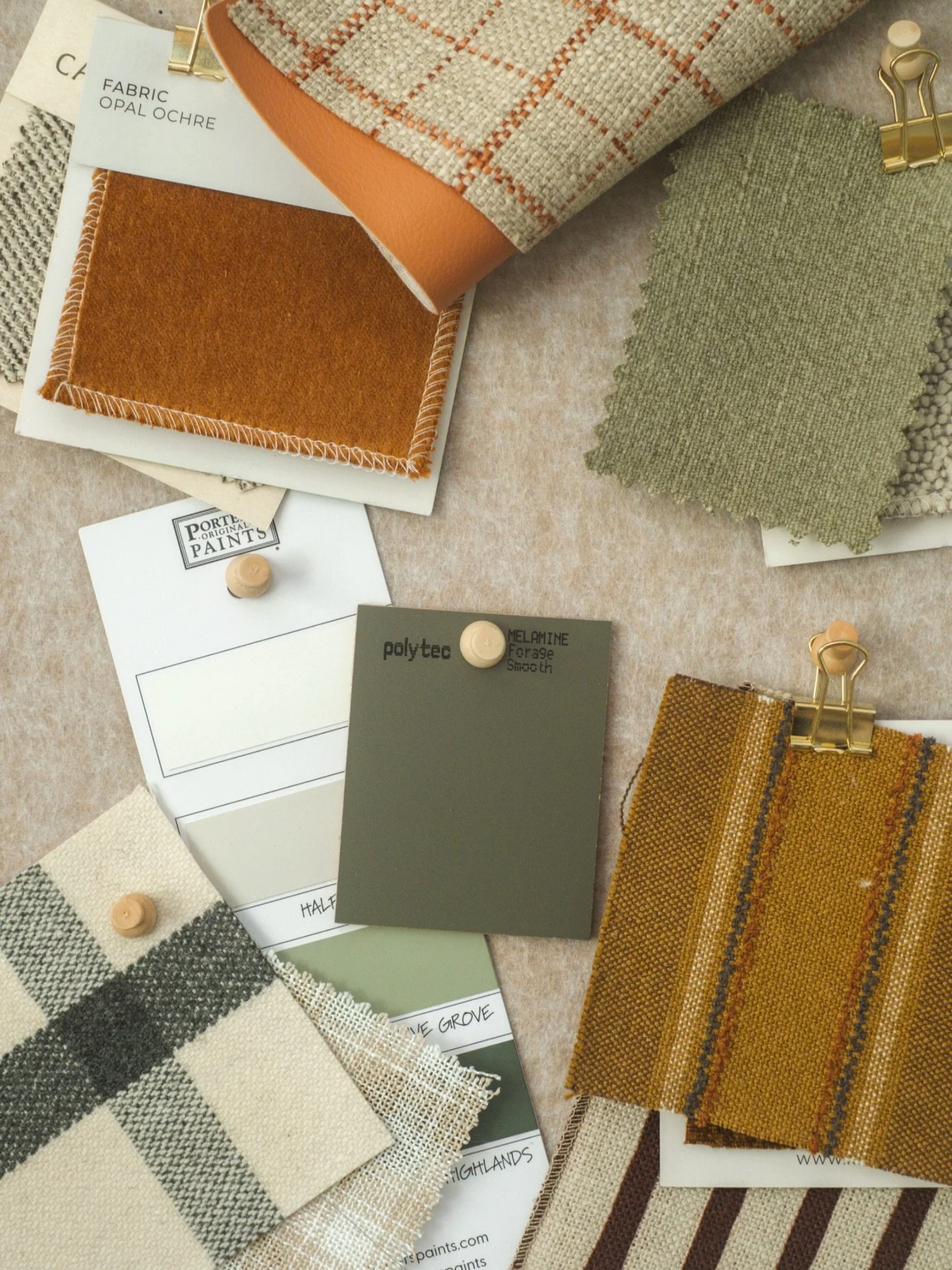 Thursday mood board 🤍