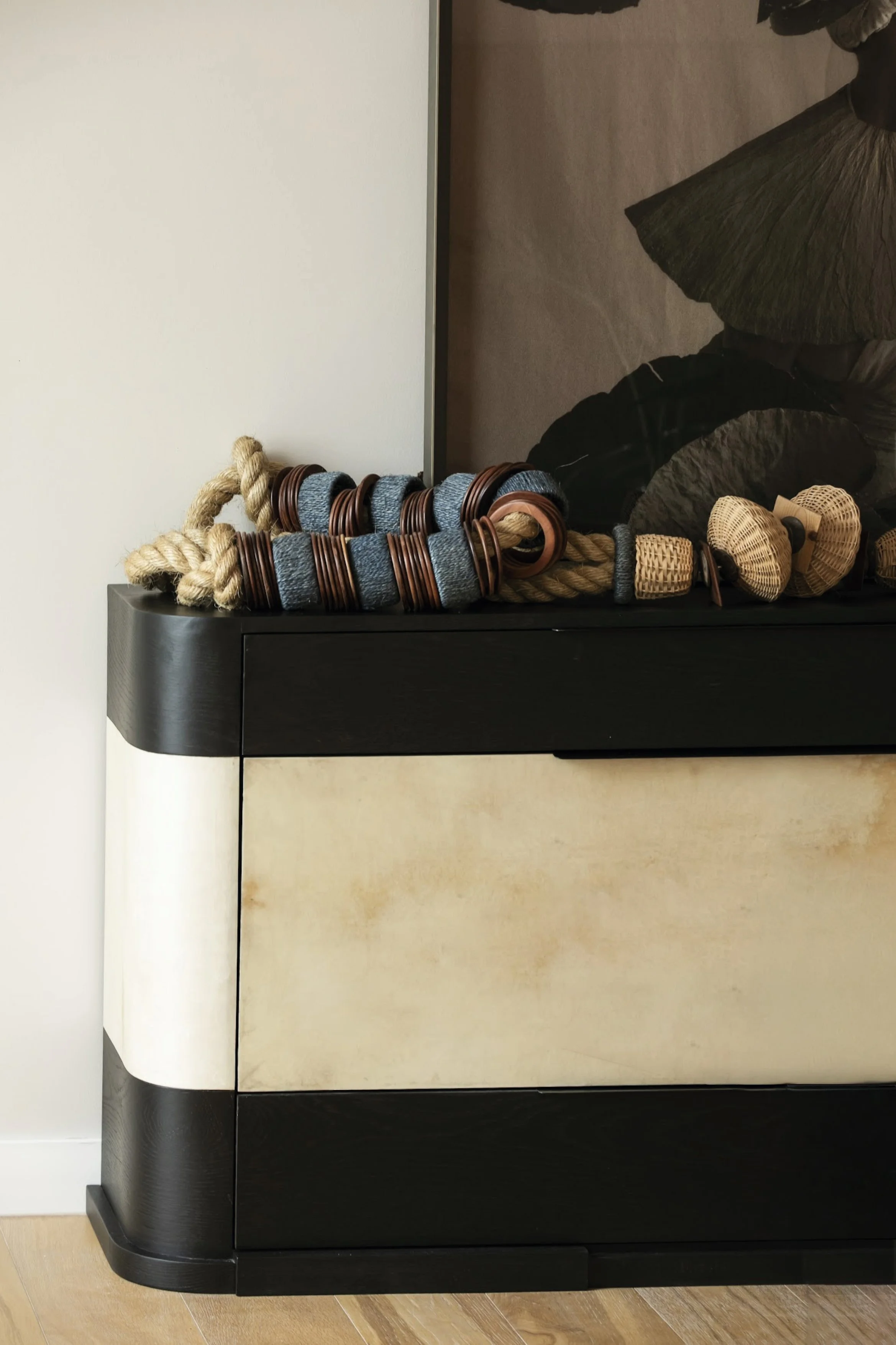 Menudo Cabinet Oak & Leather