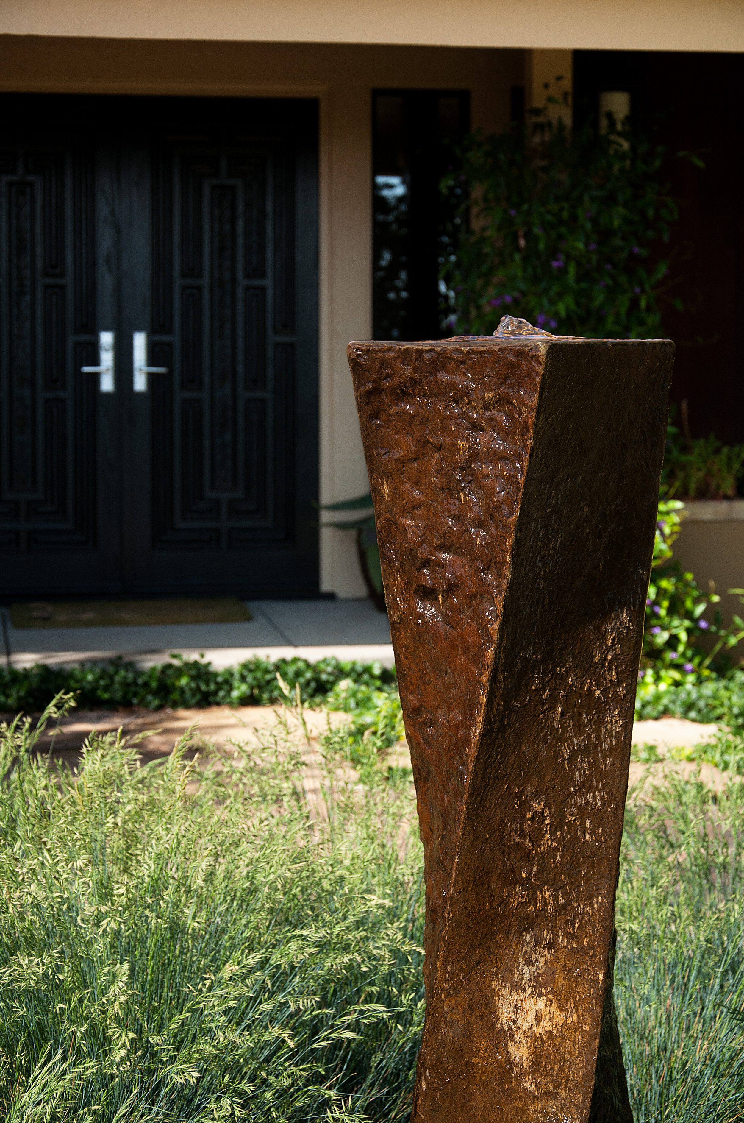 detail-fountain-entrance-final.jpg