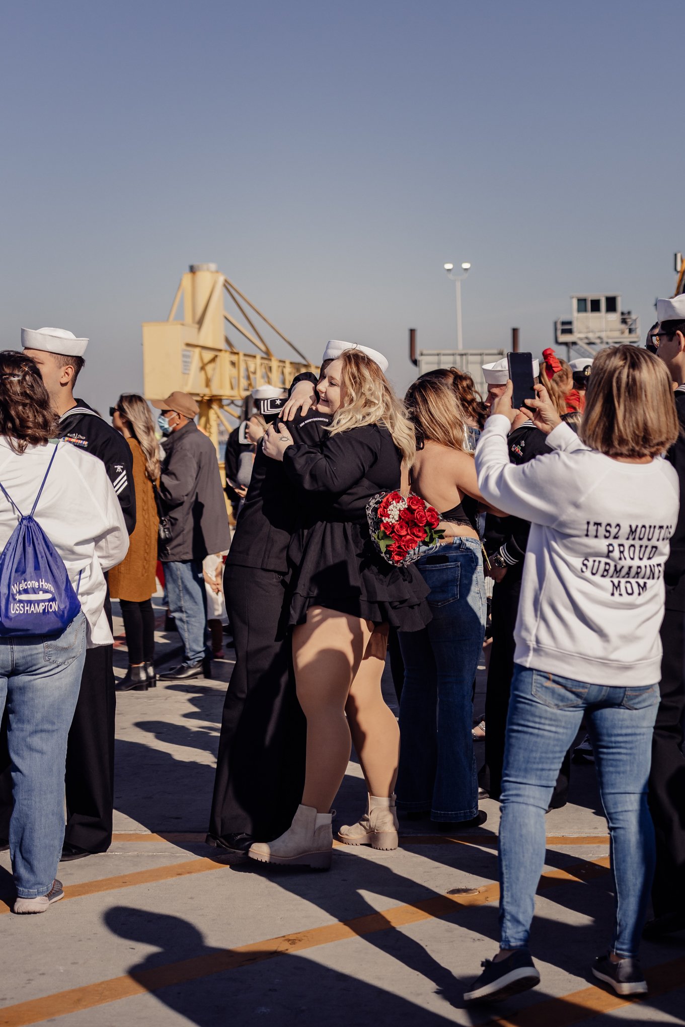 Hugging at Sailors homecoming