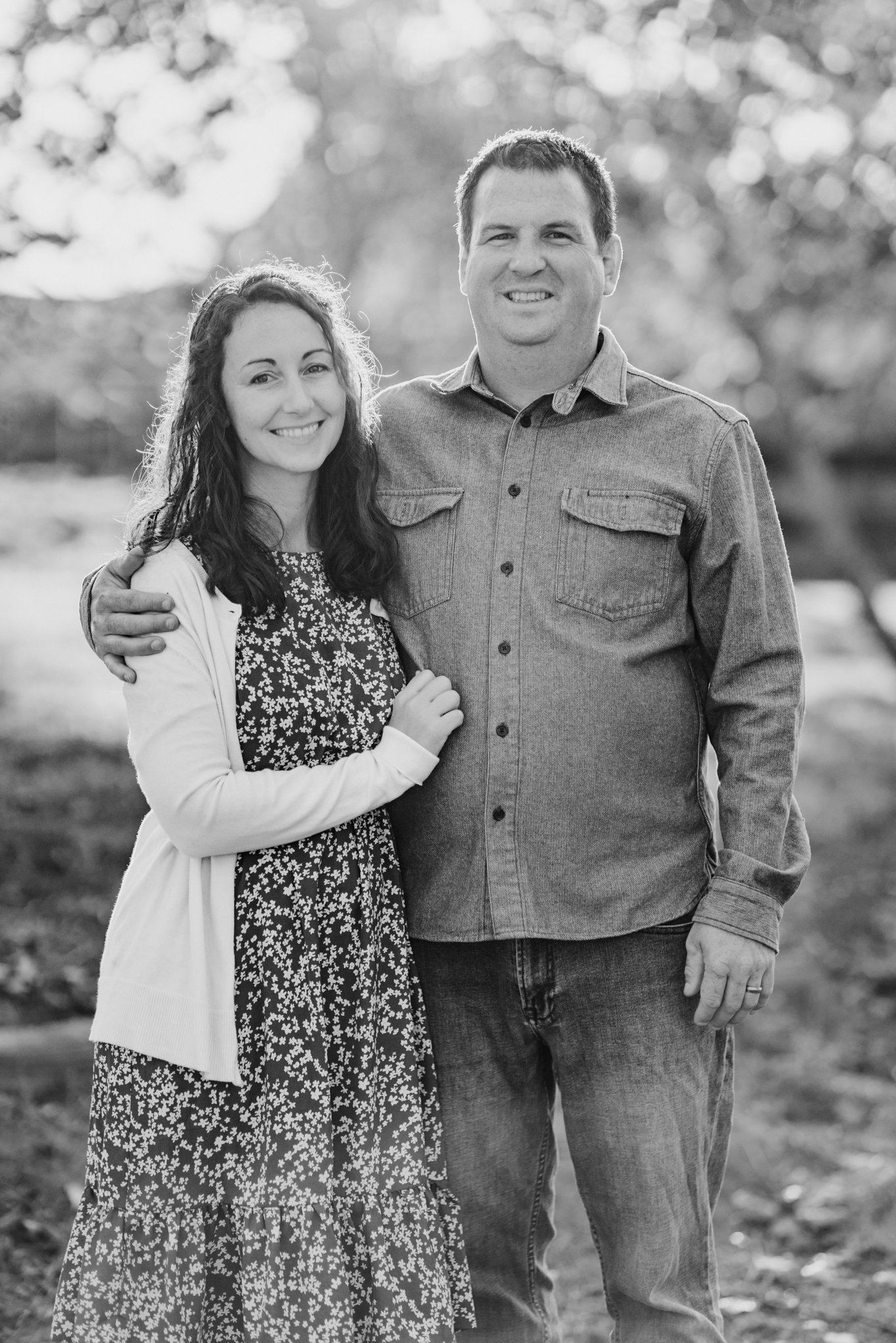 black and white couples portrait ideas Family group portrait in woody backdrop, El Cajon CA with morning owl fine art photography best in southern CA