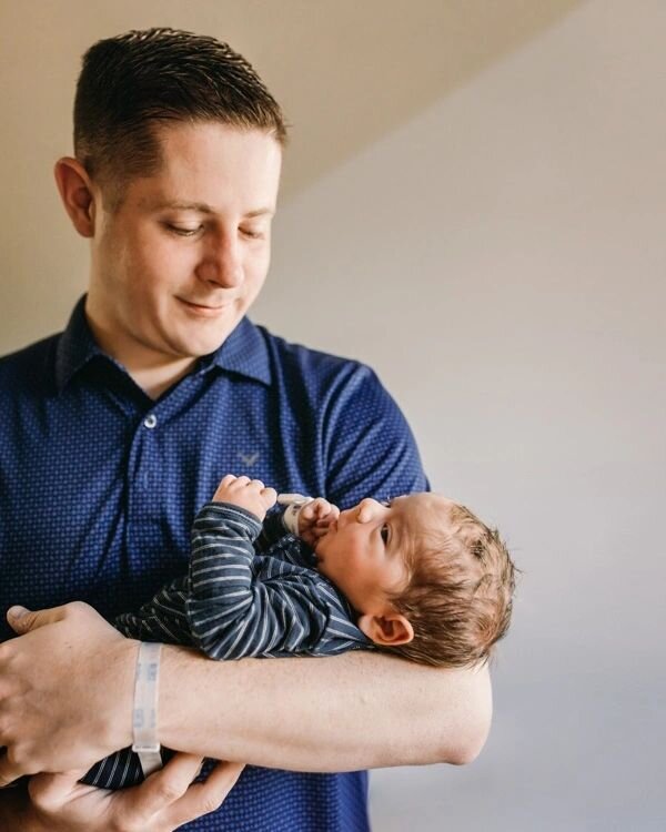 ✨️✨️Take photos before leaving the Hospital with Your Newborn Baby✨️✨️

The days following the delivery of your baby will be one of the most surreal and magical times as a parent. Taking the time to capture as many of these precious moments as you ca