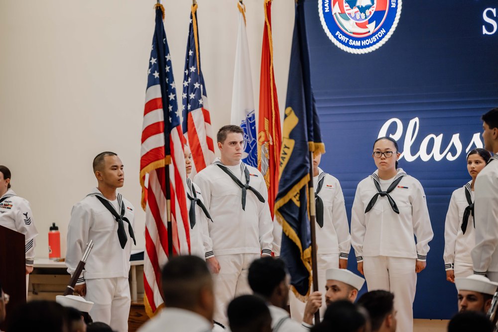 Navy HM Graduation Fort Sam Houston-15.jpg