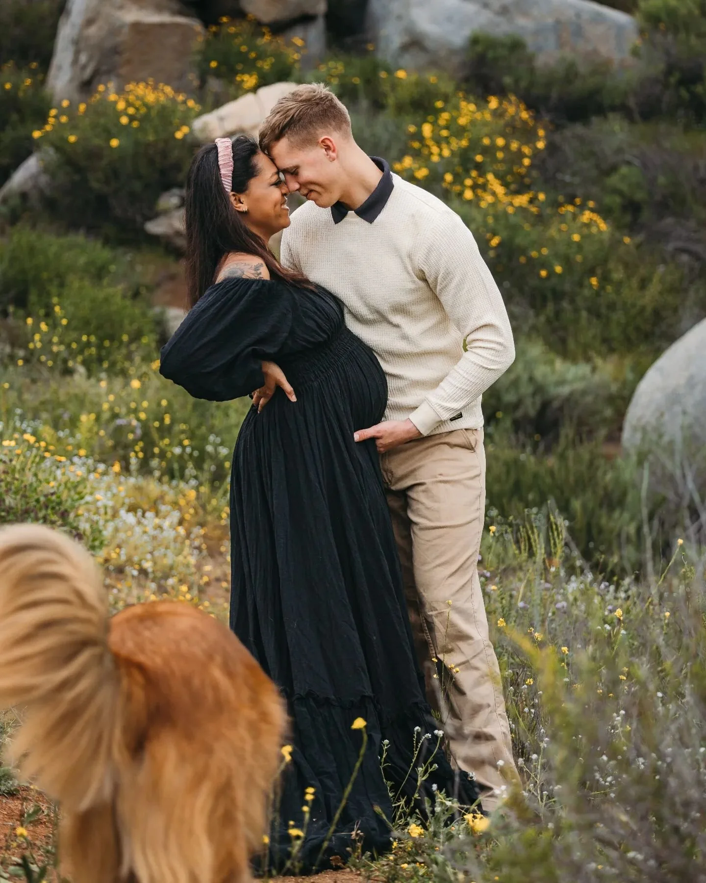 I know it's late but uhhh. I love this session and all of San Diegos Wild Flowers! Dress by @reclamationdesigncompany - blessed to be only one of a few who have this in black. 

#sandiegophotographer #sandiegomaternityphotographer 
.
.
.
#maternityph