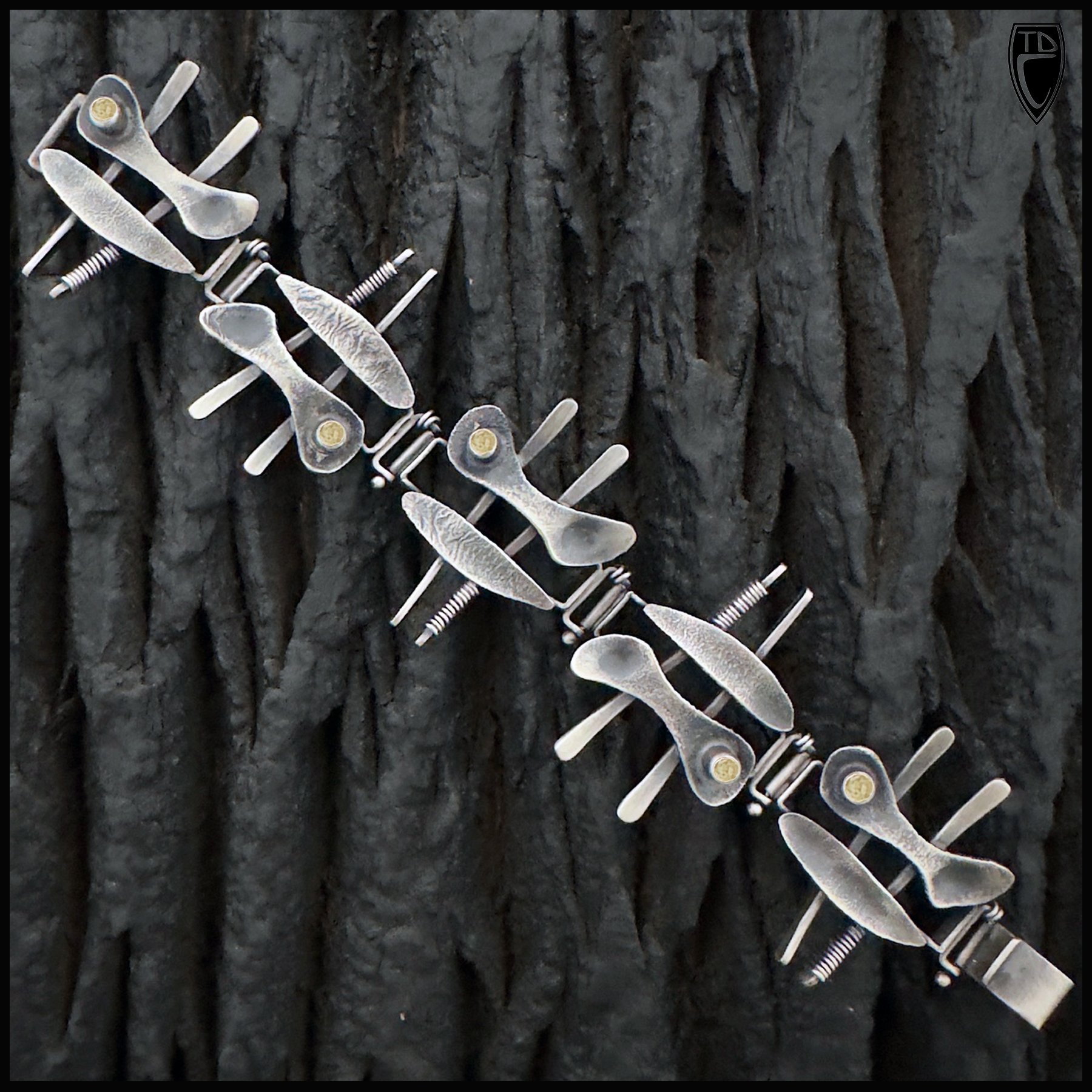 bracelet.jpg