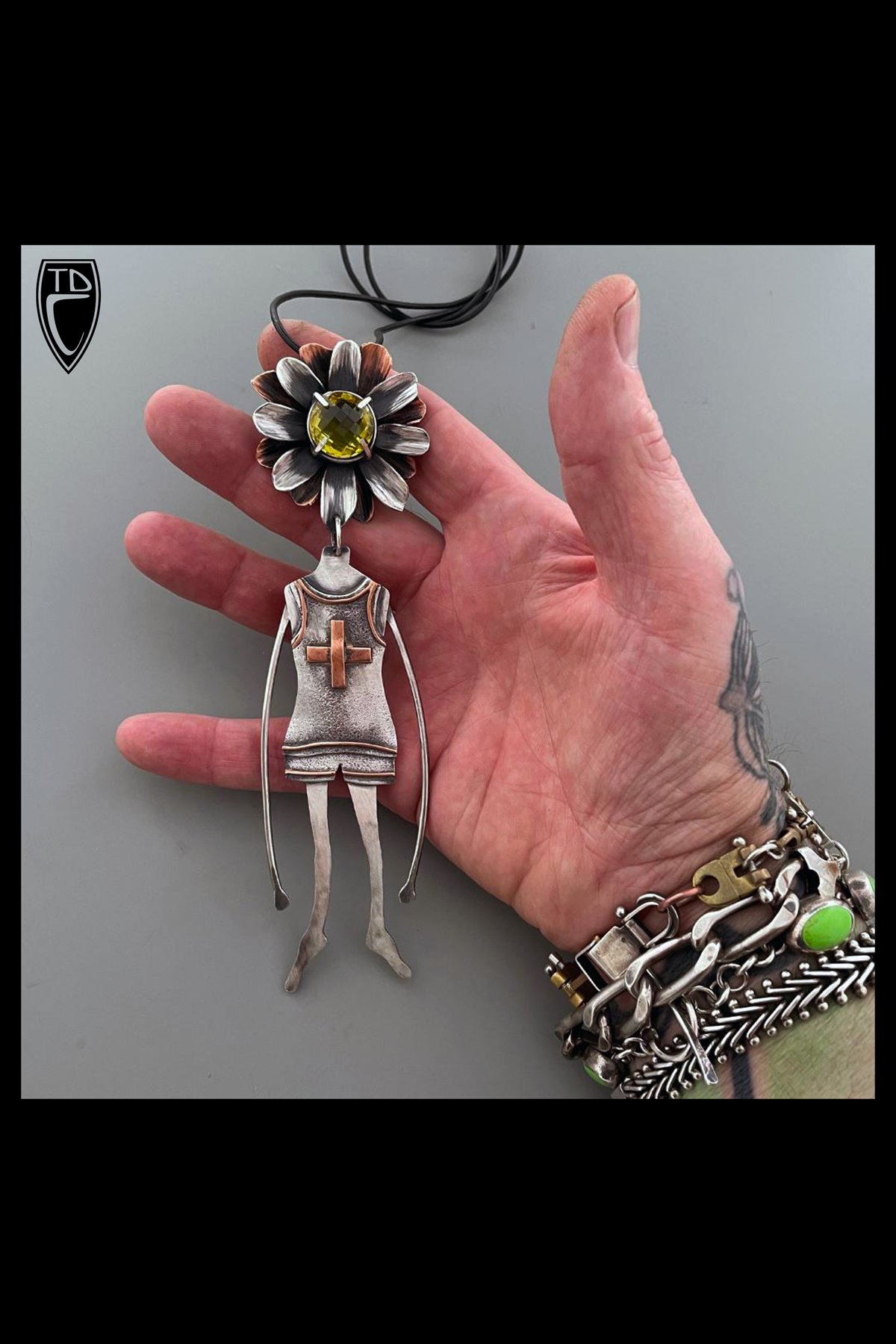 "The Lifeguard Has a Flower Head!, Sterling Silver, Copper and Lime Quartz Brooch Pendant