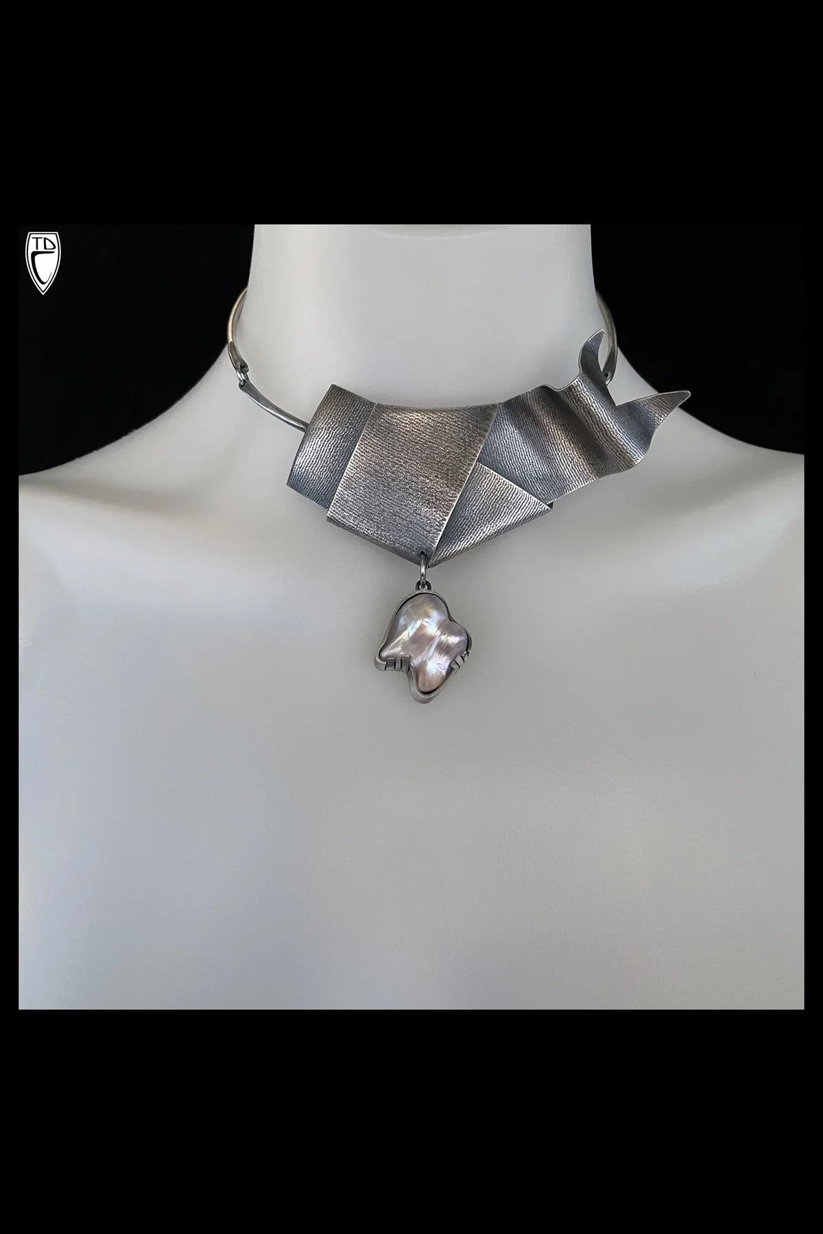 "Grosgrain", Sterling Silver and Pearl Neck Piece