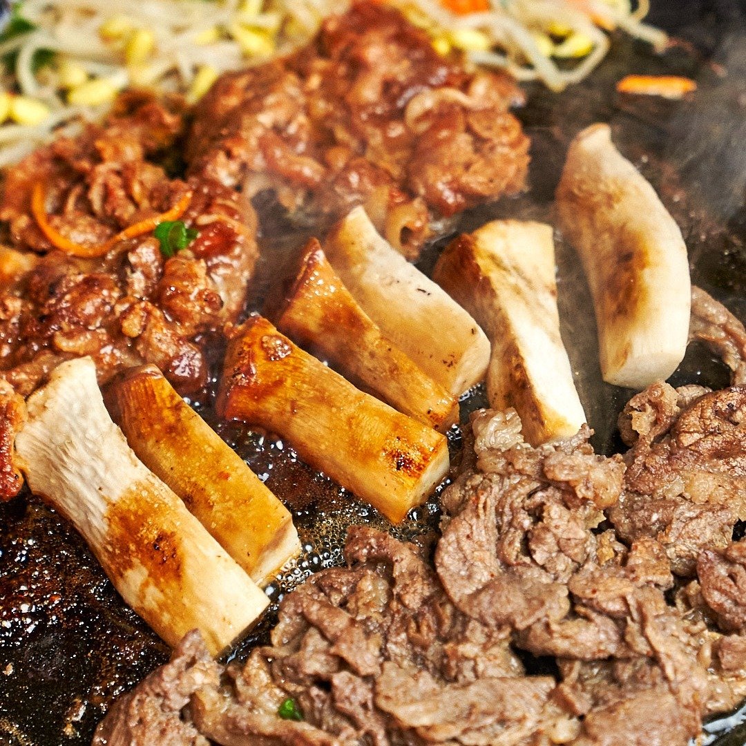 AYCE Korean BBQ

📍Road to Seoul Vermont @roadtoseoul.vermont 
703 S Vermont Ave,
Los Angeles, CA 90005

#koreanbbq#koreanfood #asianfood #koreanbbq#bbq#ayce#koreatown #yummy#delicious #tasty#yummy#yum#losangeles#laeats #food#foodblogger #foodie#food