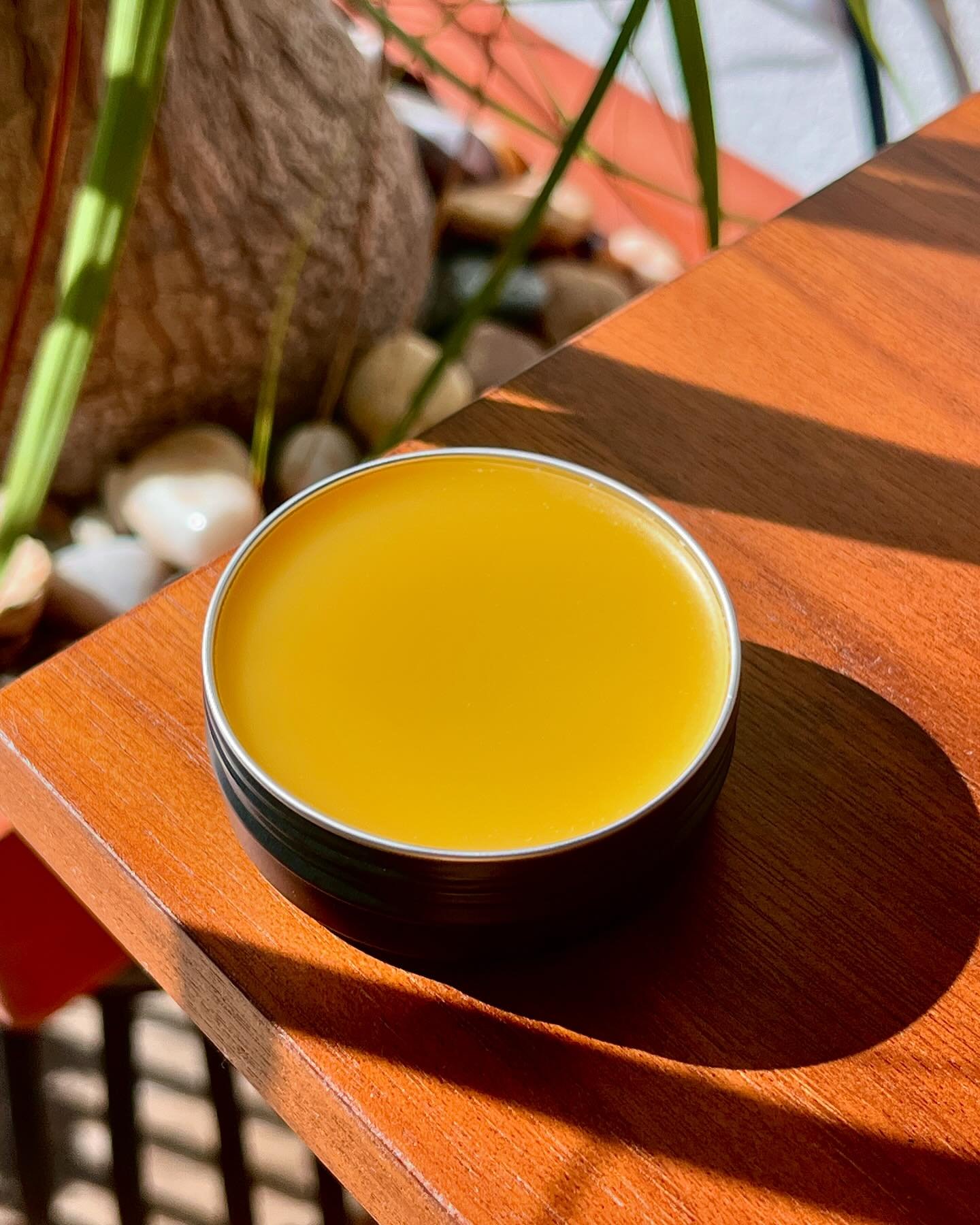 Footless Bird&rsquo;s Never Quit Balm will be available tmr night at 9 pm!

Made with beeswax + plants only ✨

.

#neverquit #neverquitbalm #climbinglife #bouldering #beeswax #outdoorlife