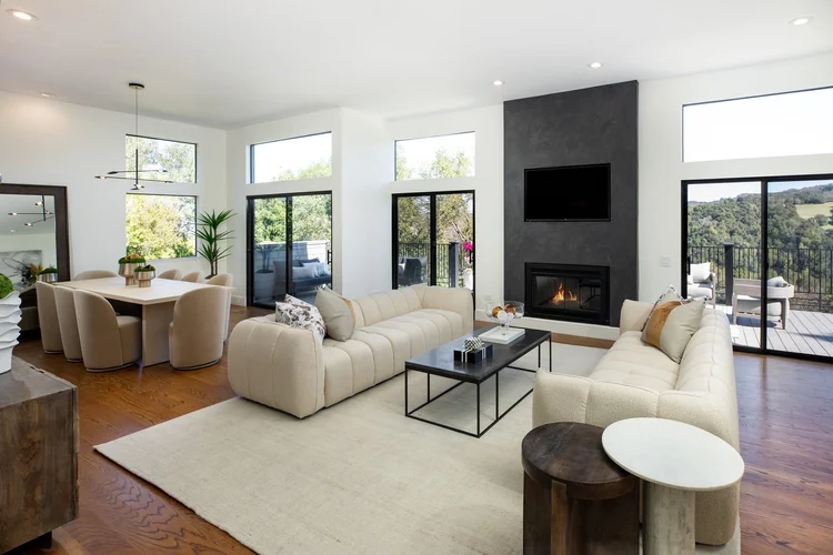 Staged home at 4 Franciscan Ridge, Portola Valley