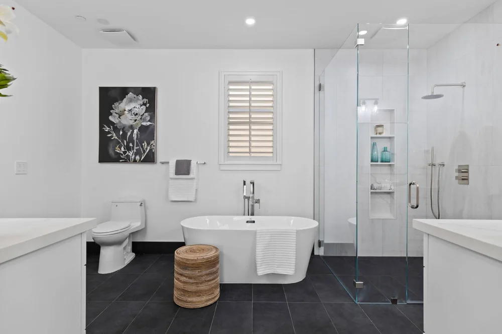 Primary bath at Santana Row, San Jose after staging by Encore