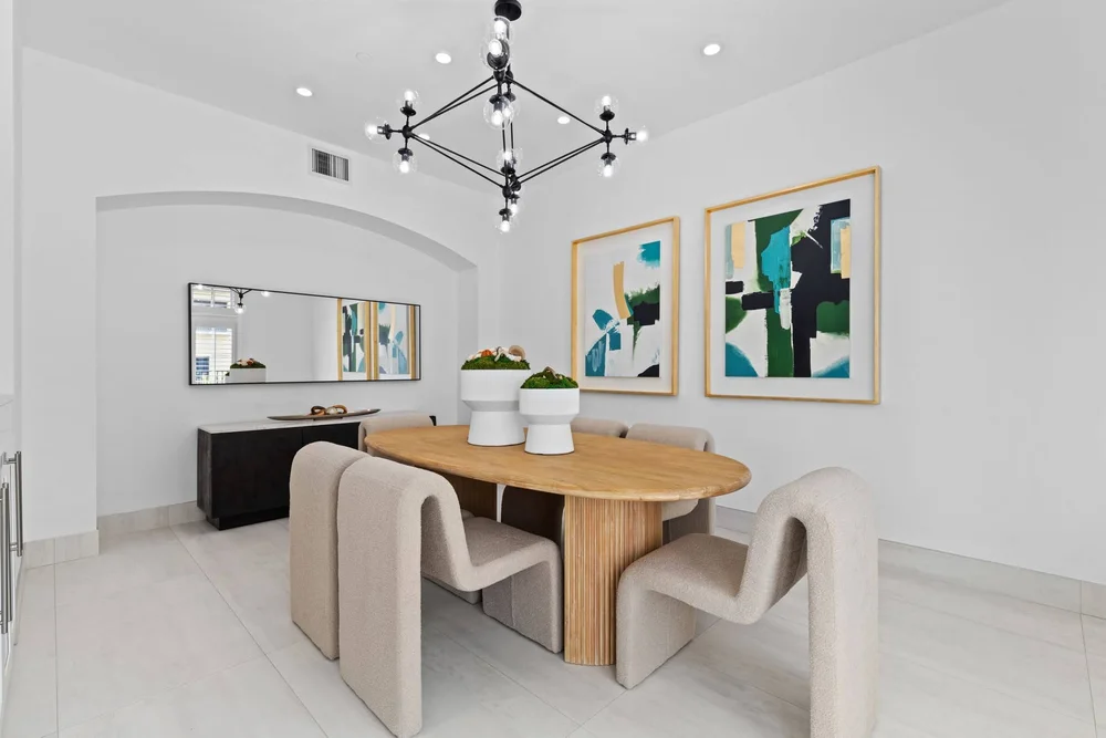 Dining room at Santana Row, San Jose